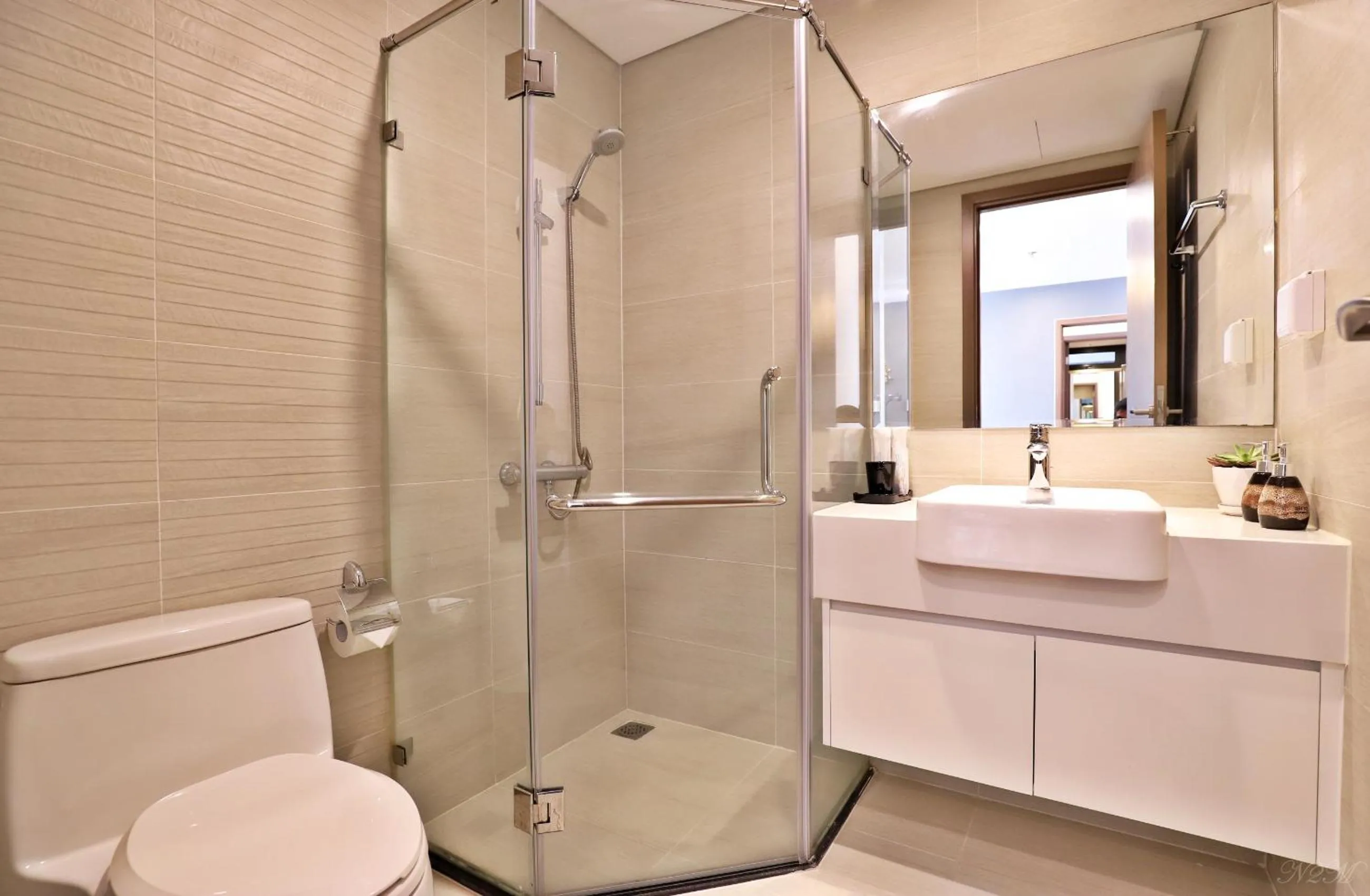 Bathroom in QMP - Vinhomes Skylake