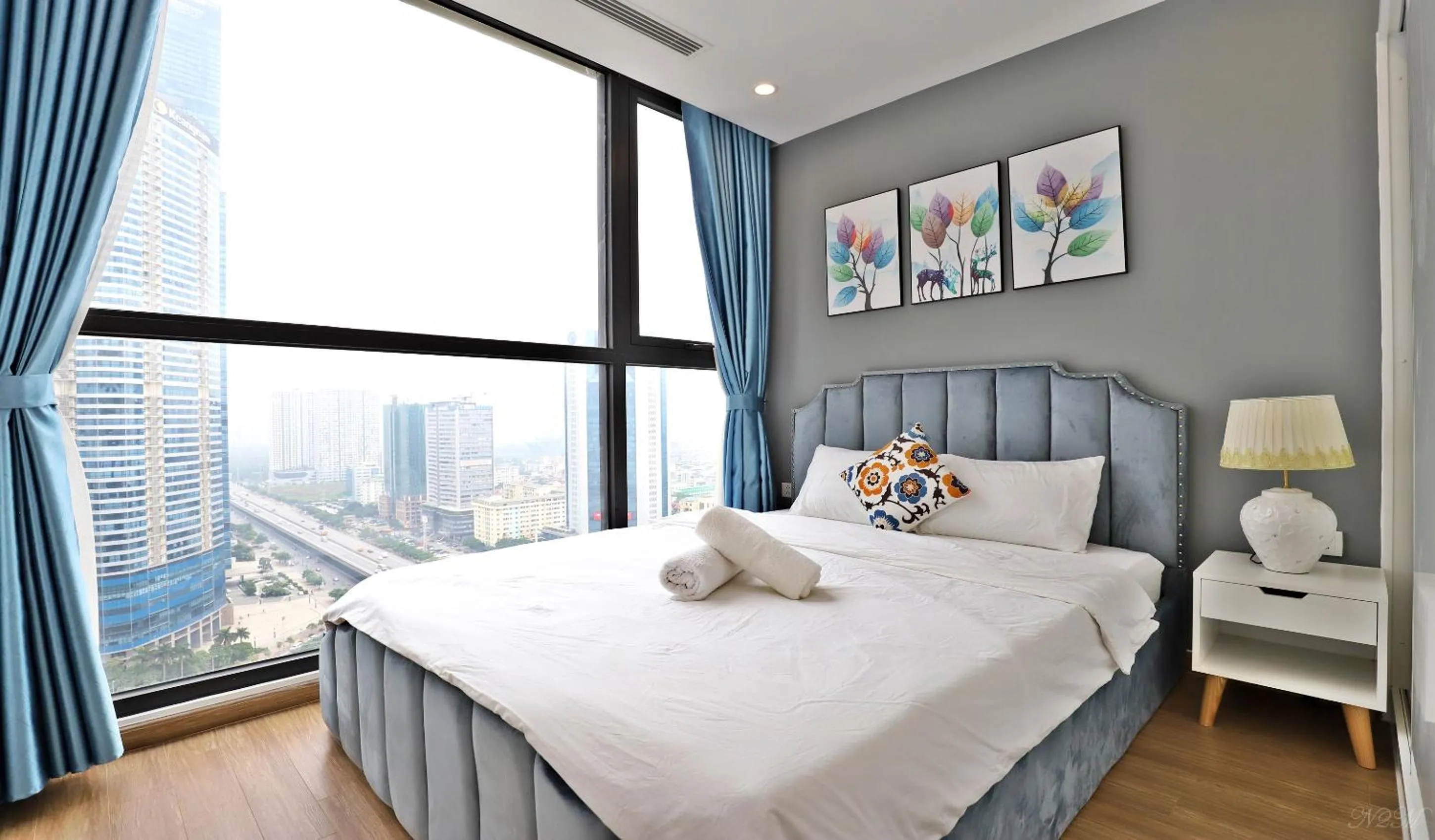 Bed in QMP - Vinhomes Skylake
