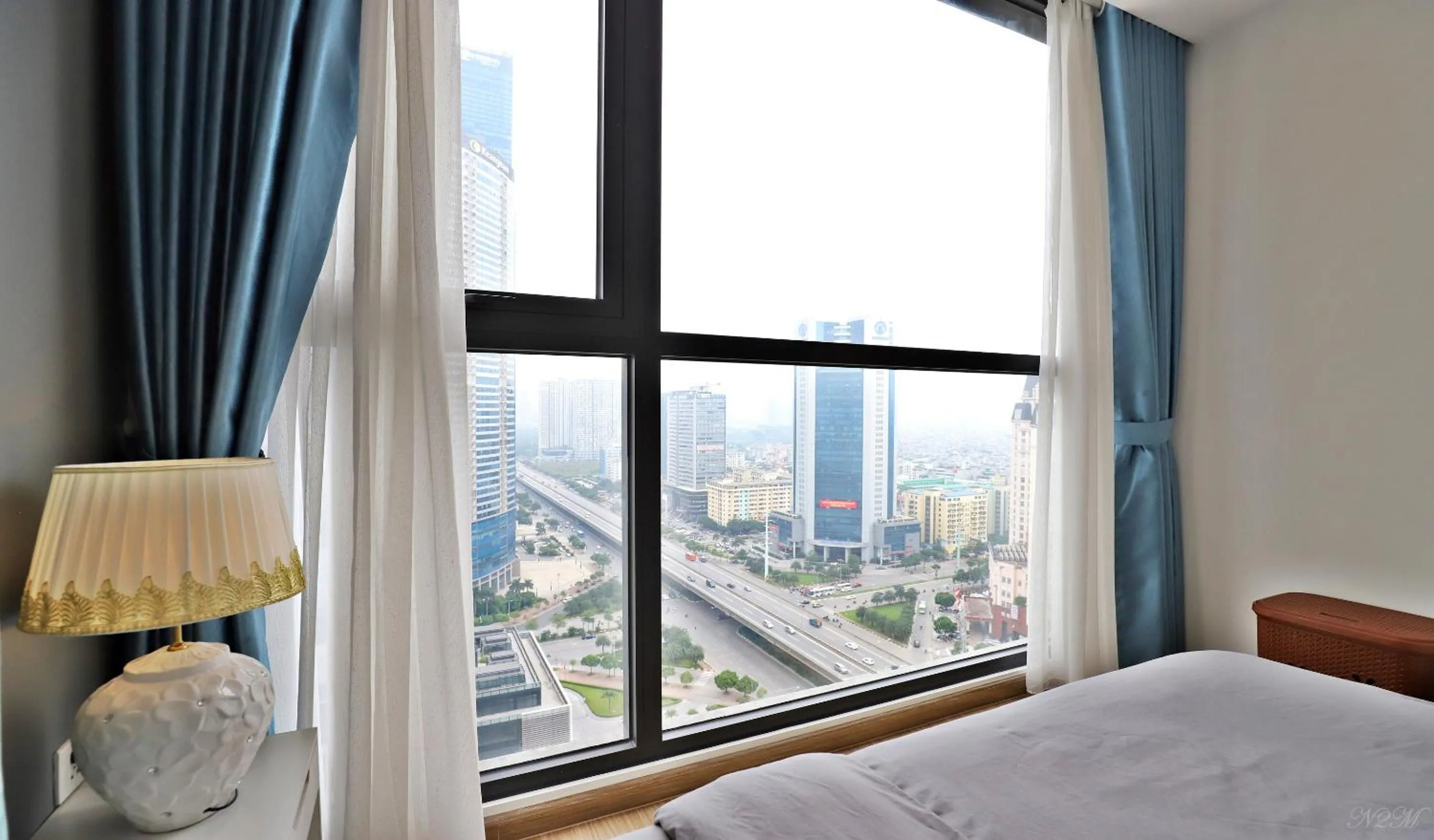 Bed in QMP - Vinhomes Skylake