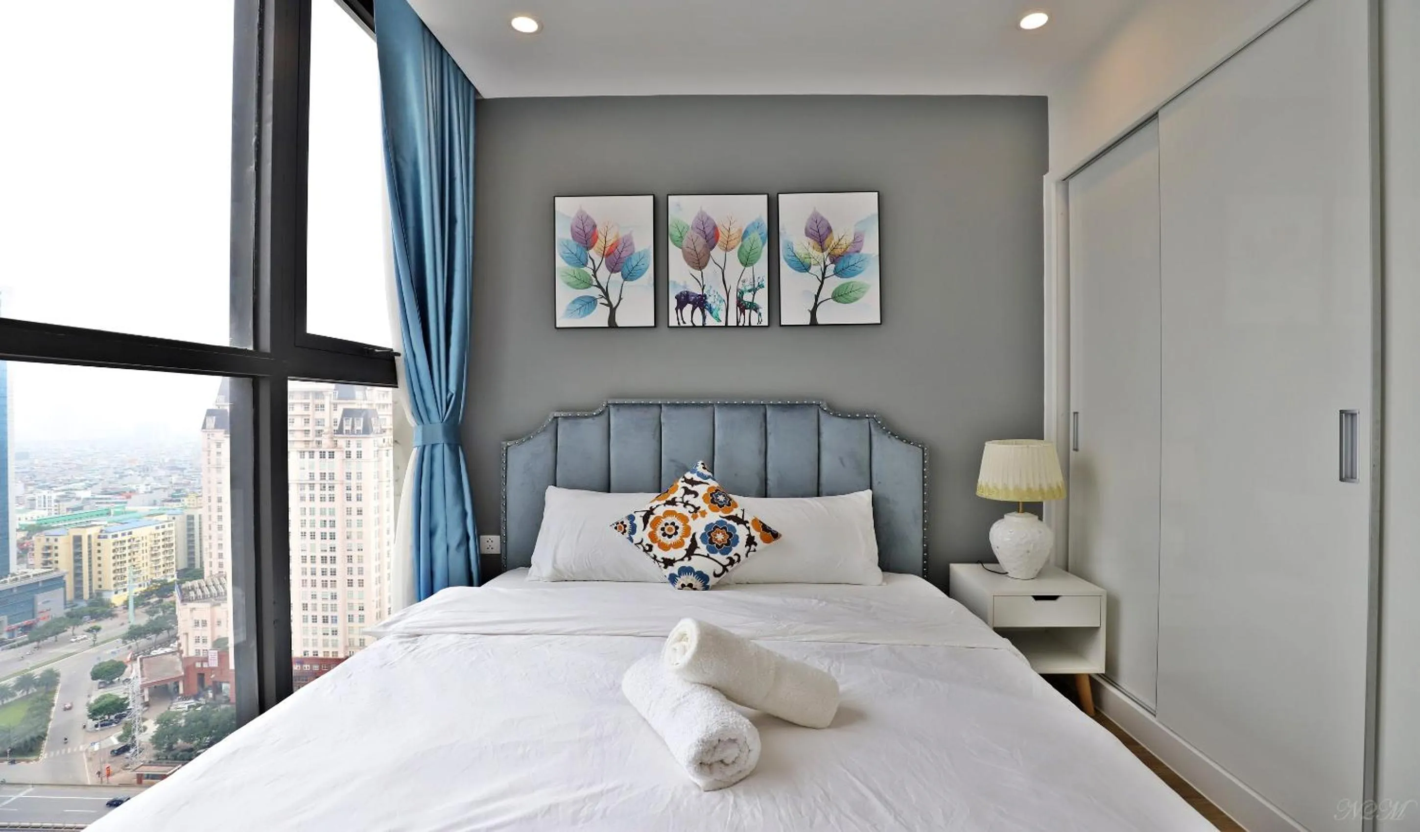 Bed in QMP - Vinhomes Skylake