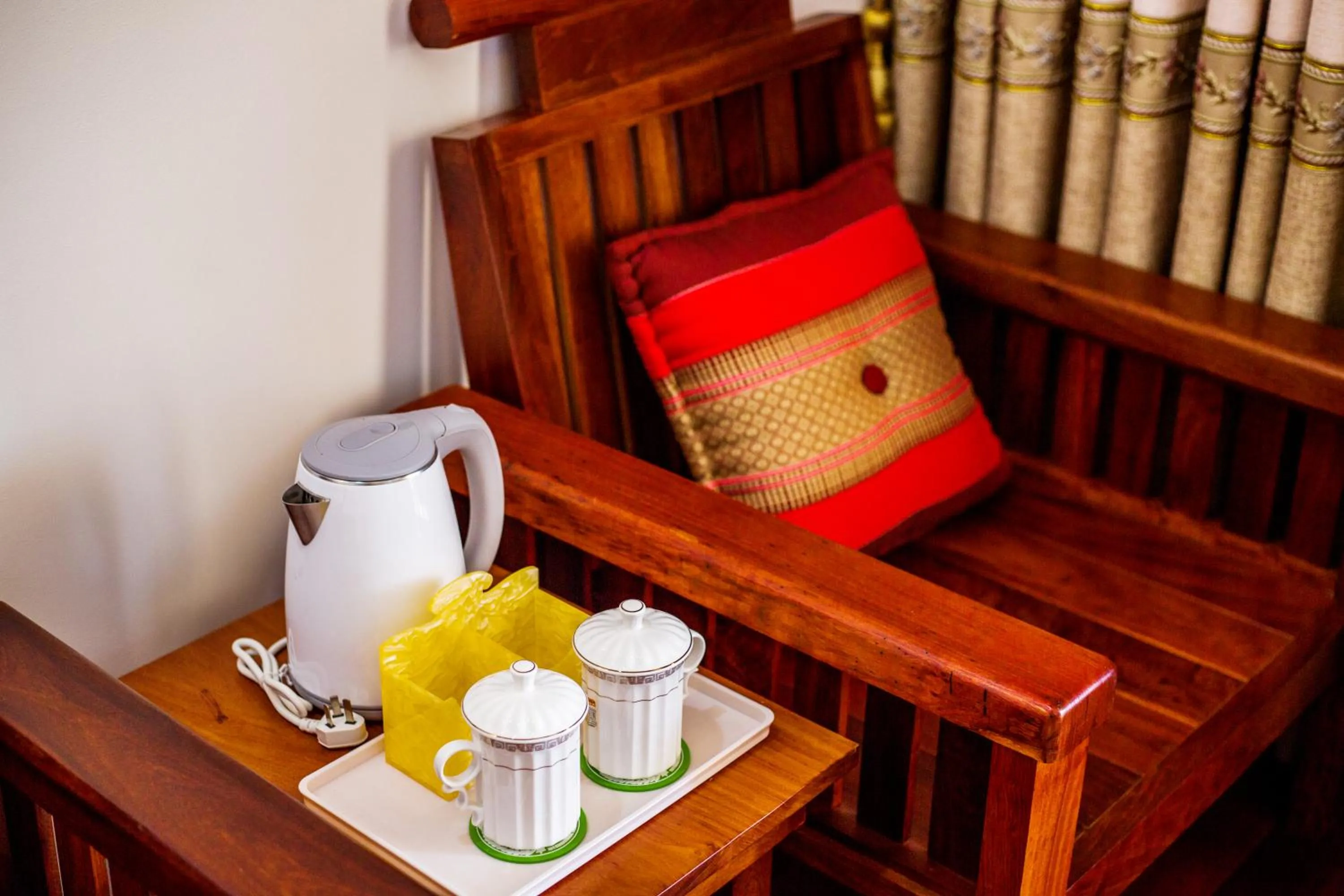 Coffee/tea facilities in 36Manor International Sport Hotel