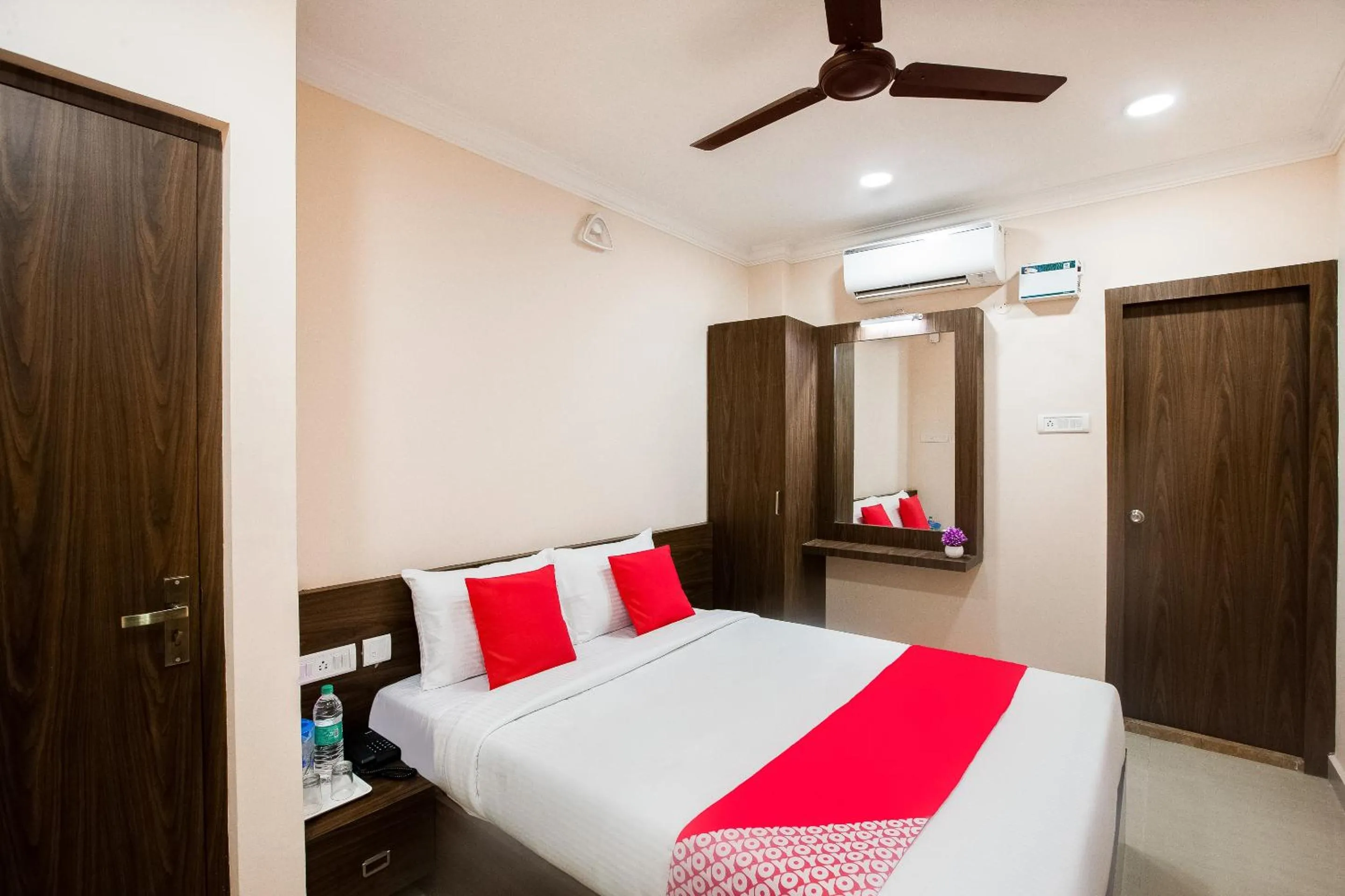 Bedroom in Hotel Park Tower