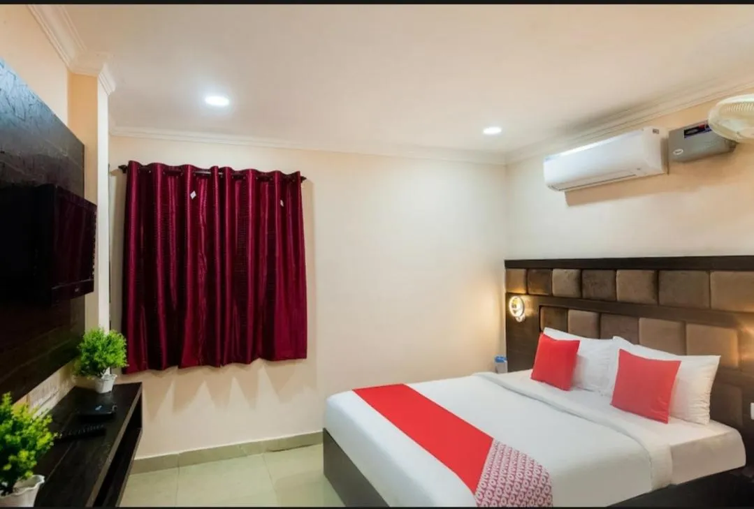 Bedroom in Hotel Park Tower