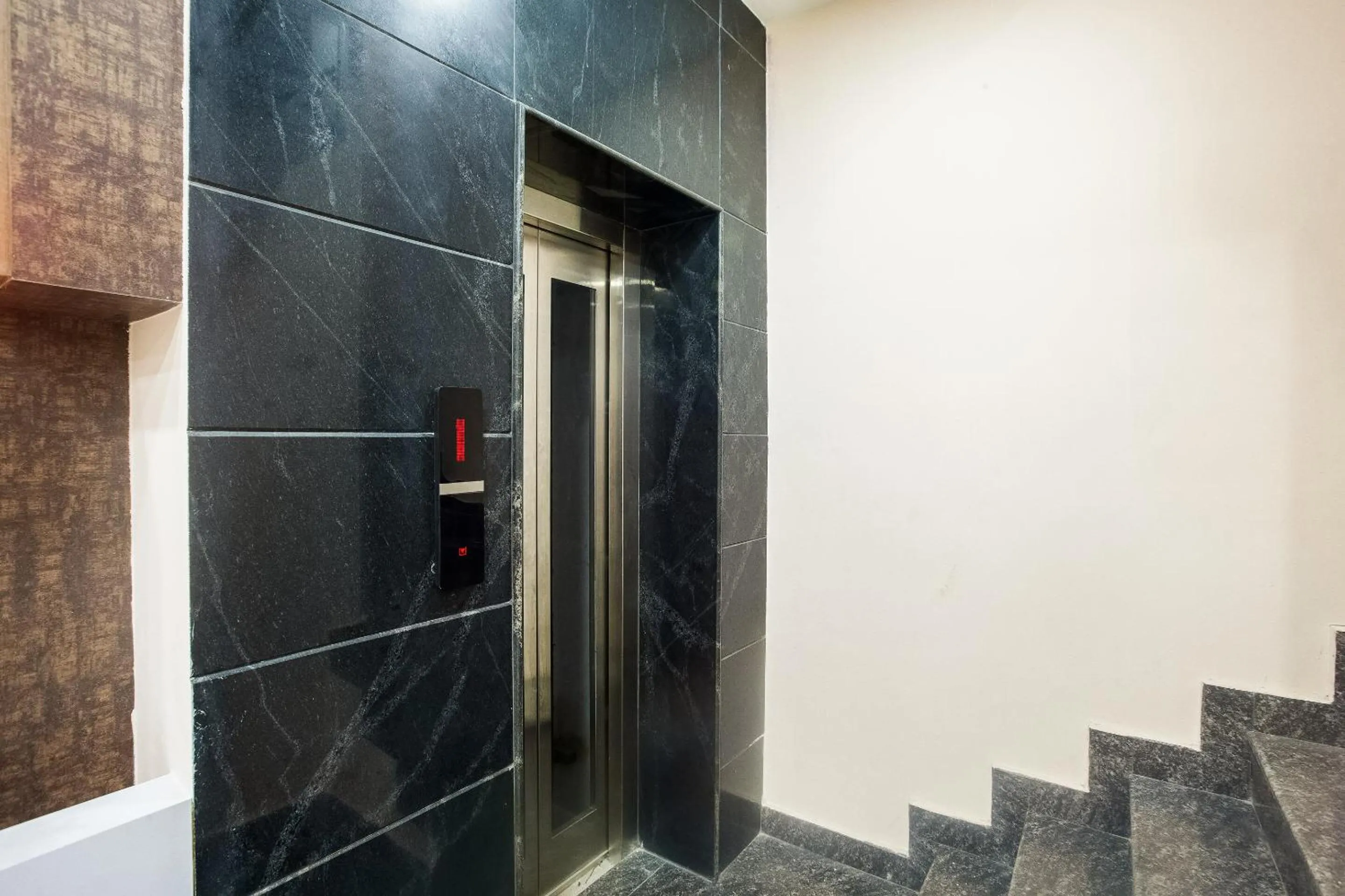 elevator in Hotel Park Tower