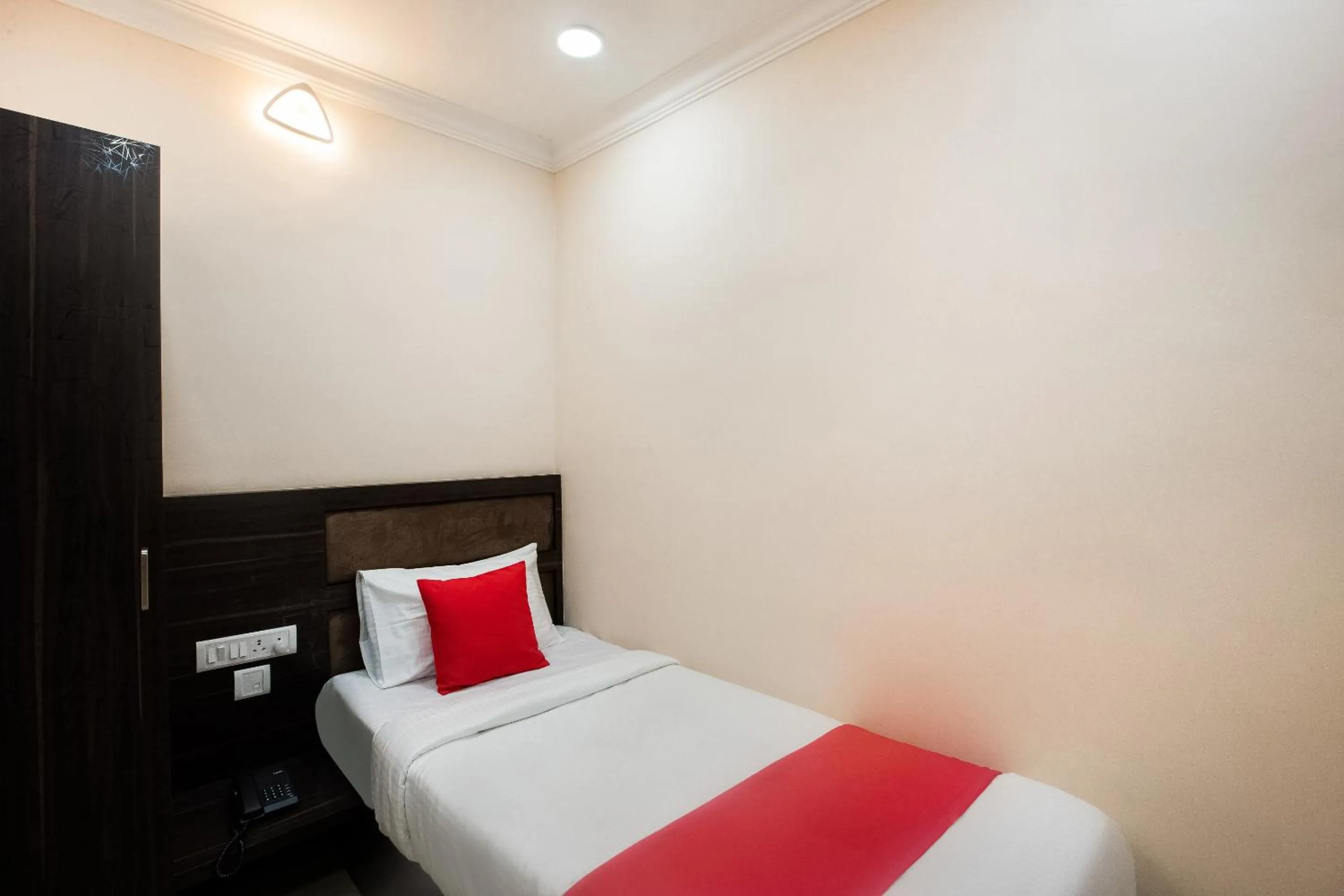 Bedroom in Hotel Park Tower