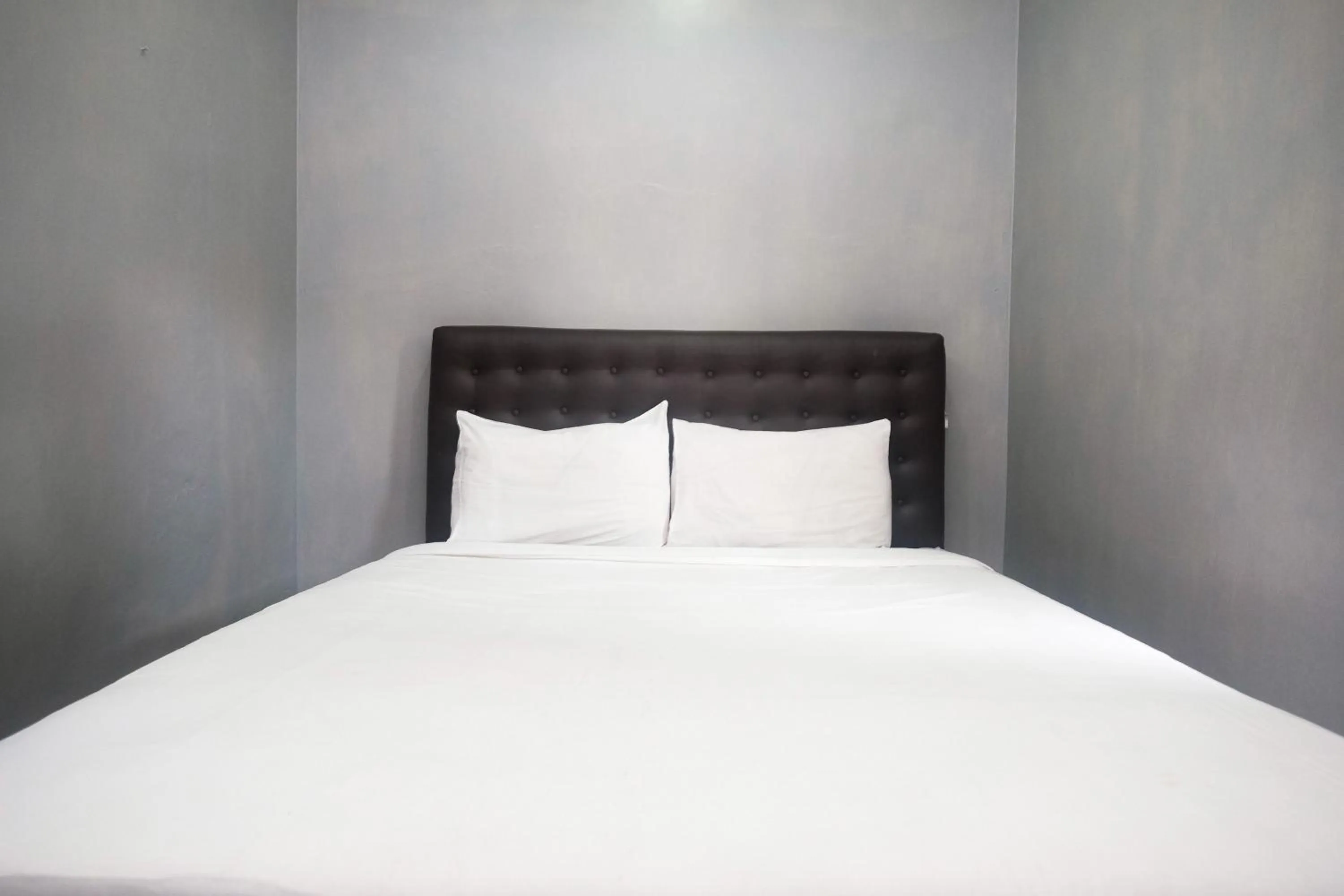 Bedroom, Bed in Al Abror Homestay Mandala Krida Mitra RedDoorz