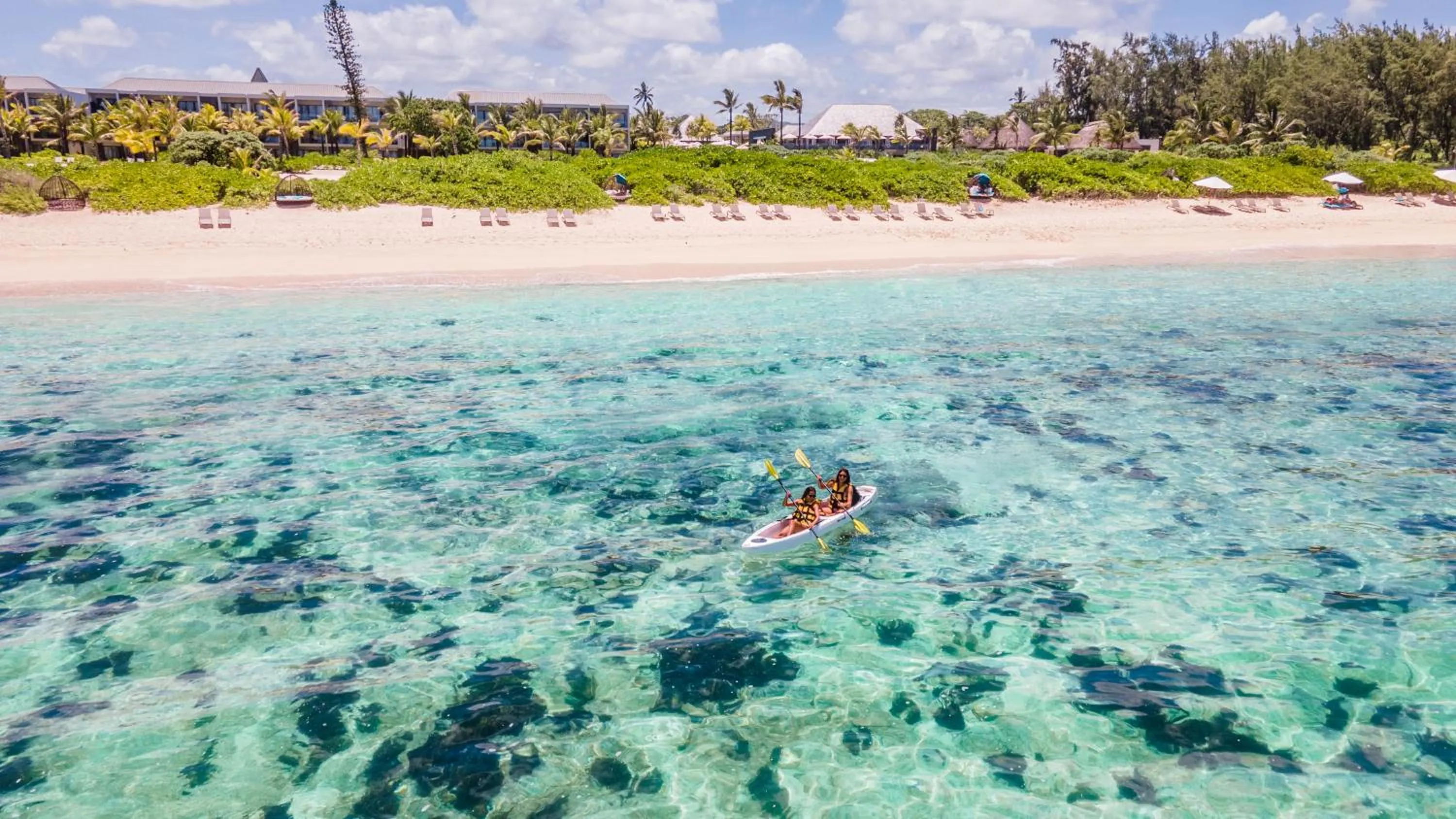 Beach in Anantara Iko Mauritius Resort & Villas