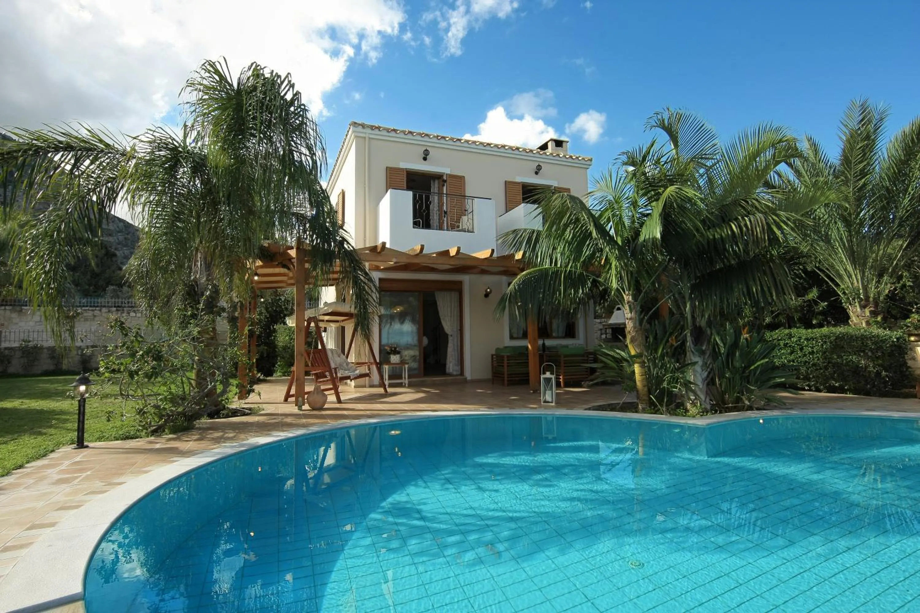 Swimming pool in Pandora Villas
