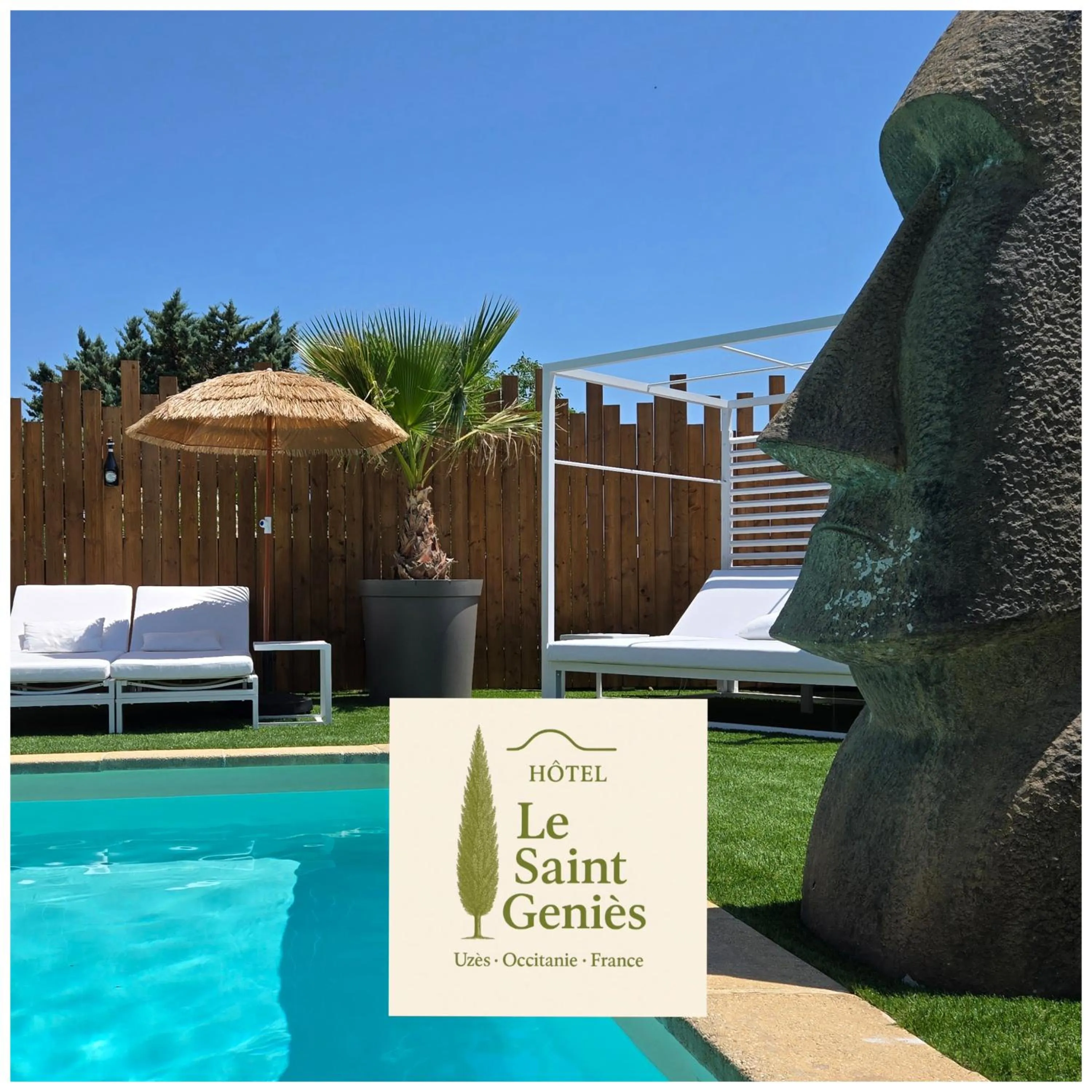 Pool view in Hôtel Le SAINT-GENIÈS