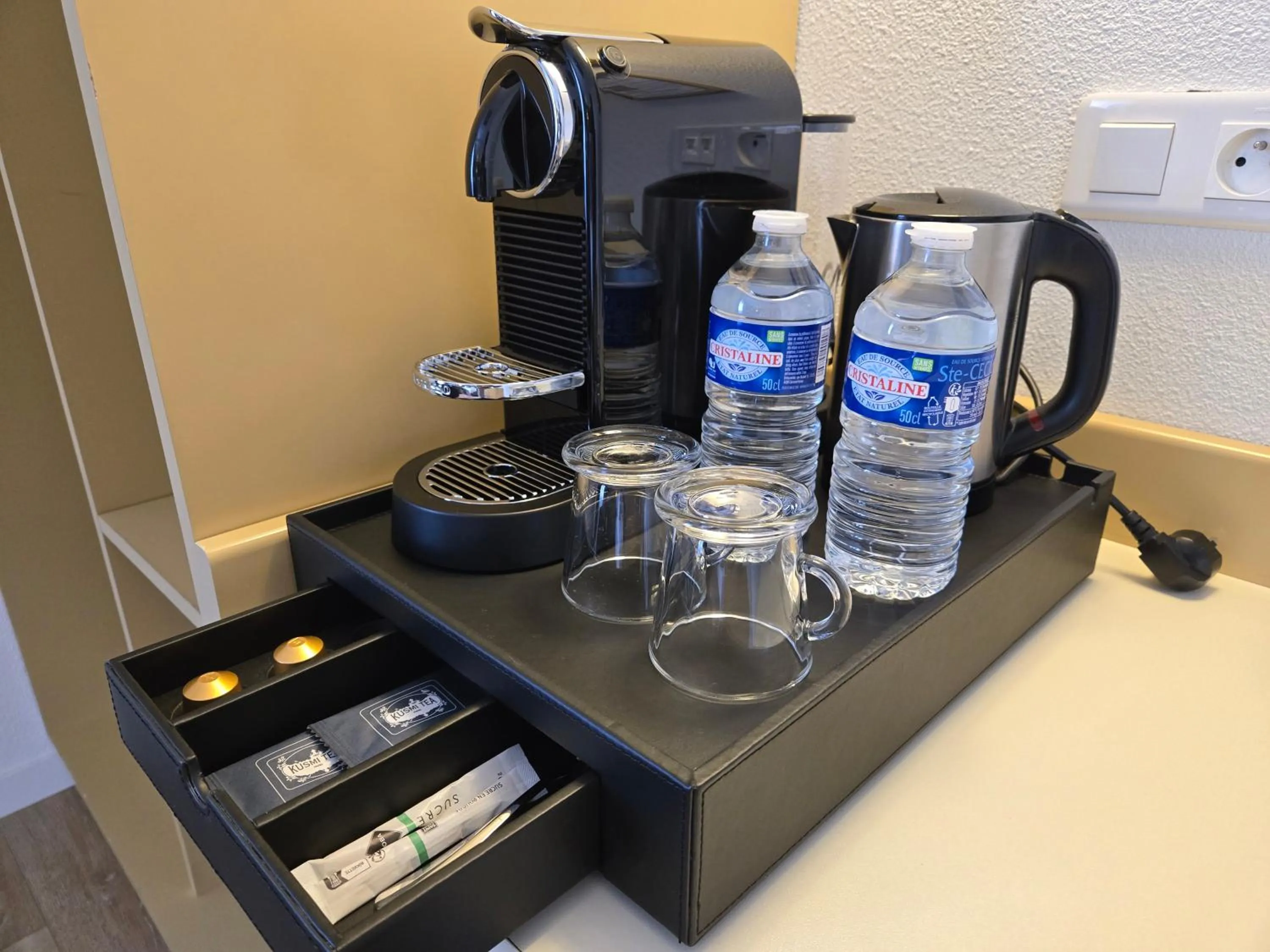 Coffee/tea facilities in Hôtel Le SAINT-GENIÈS