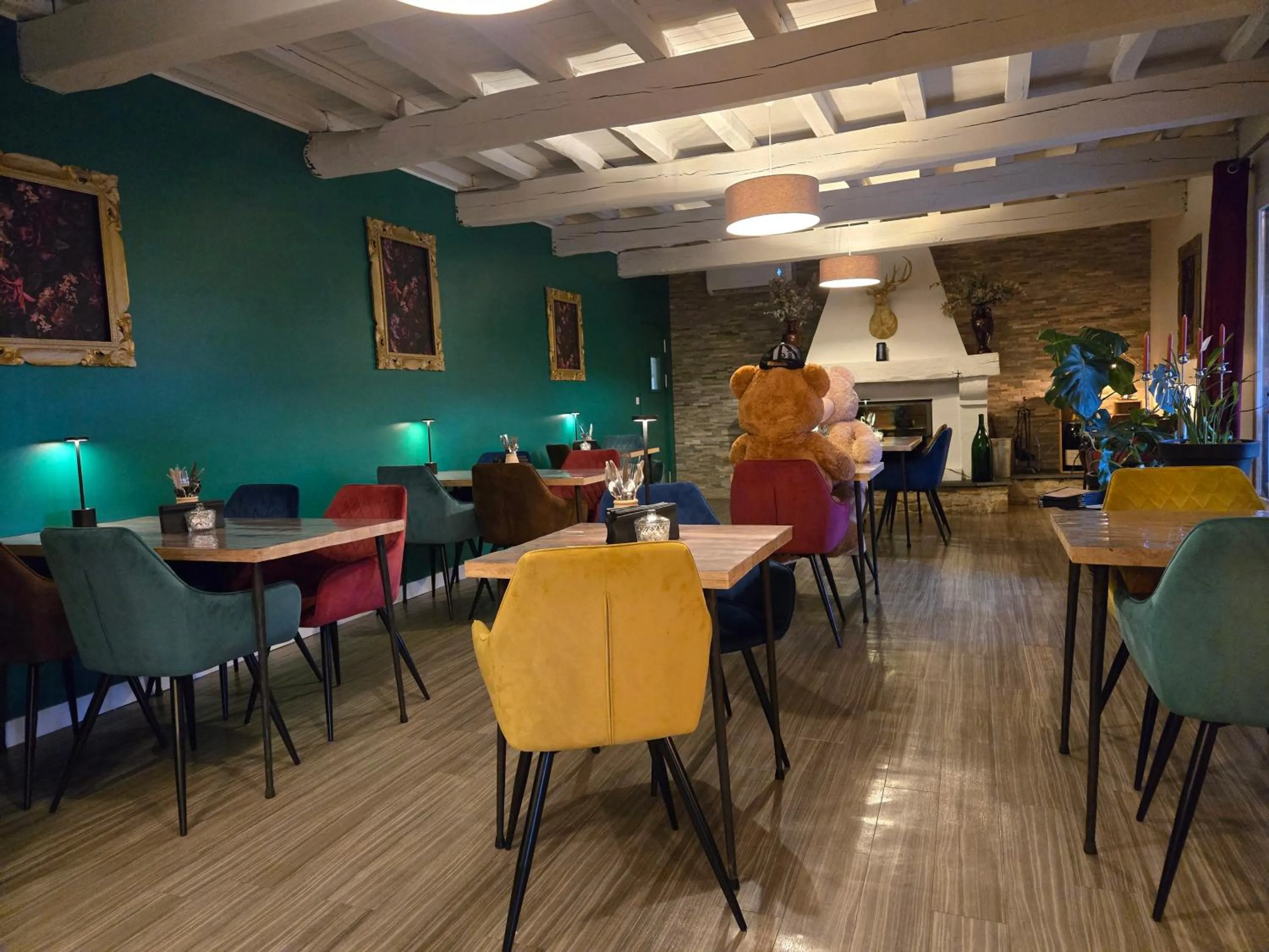 Breakfast in Hôtel Le SAINT-GENIÈS