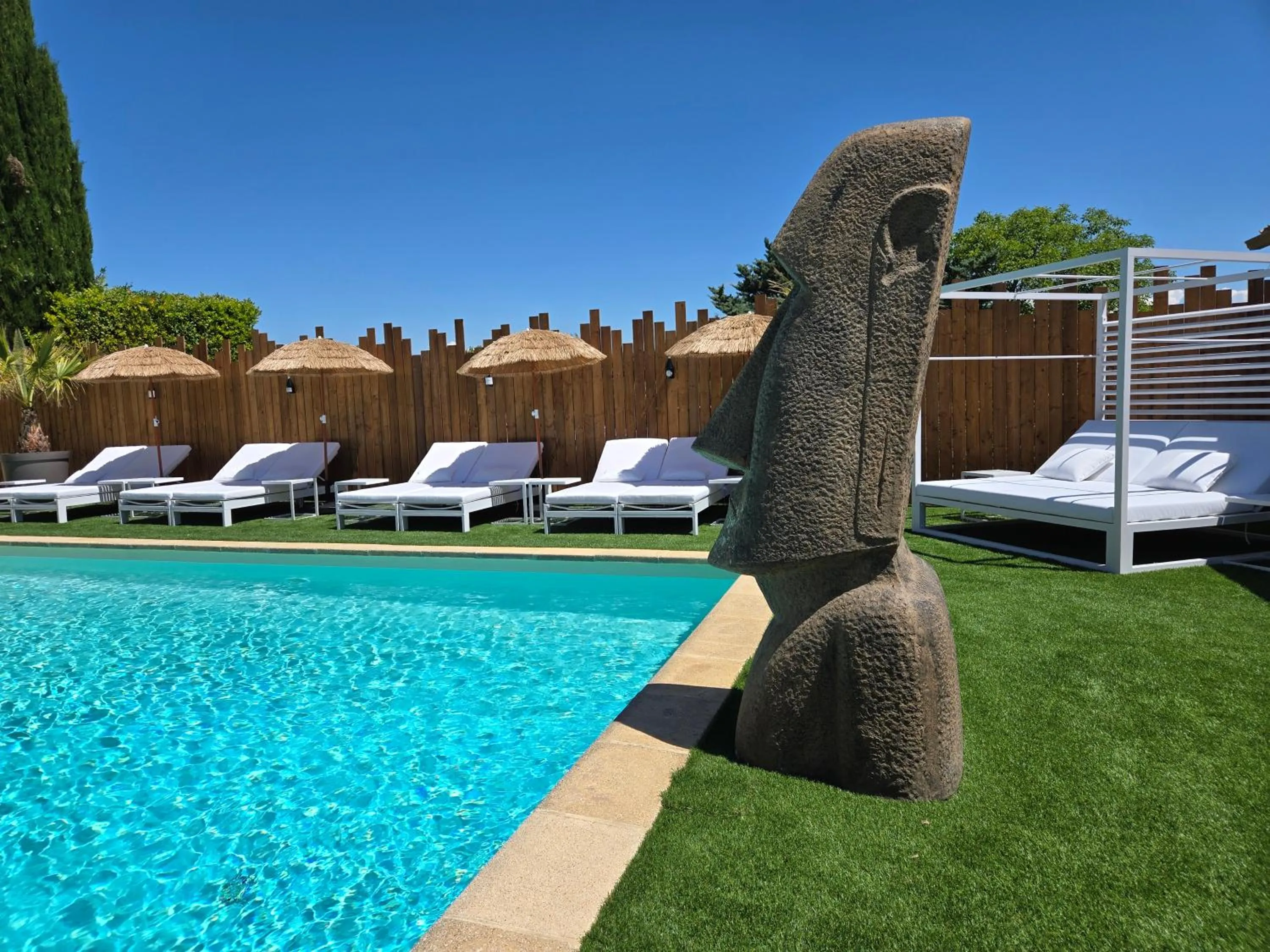 Pool view in Hôtel Le SAINT-GENIÈS