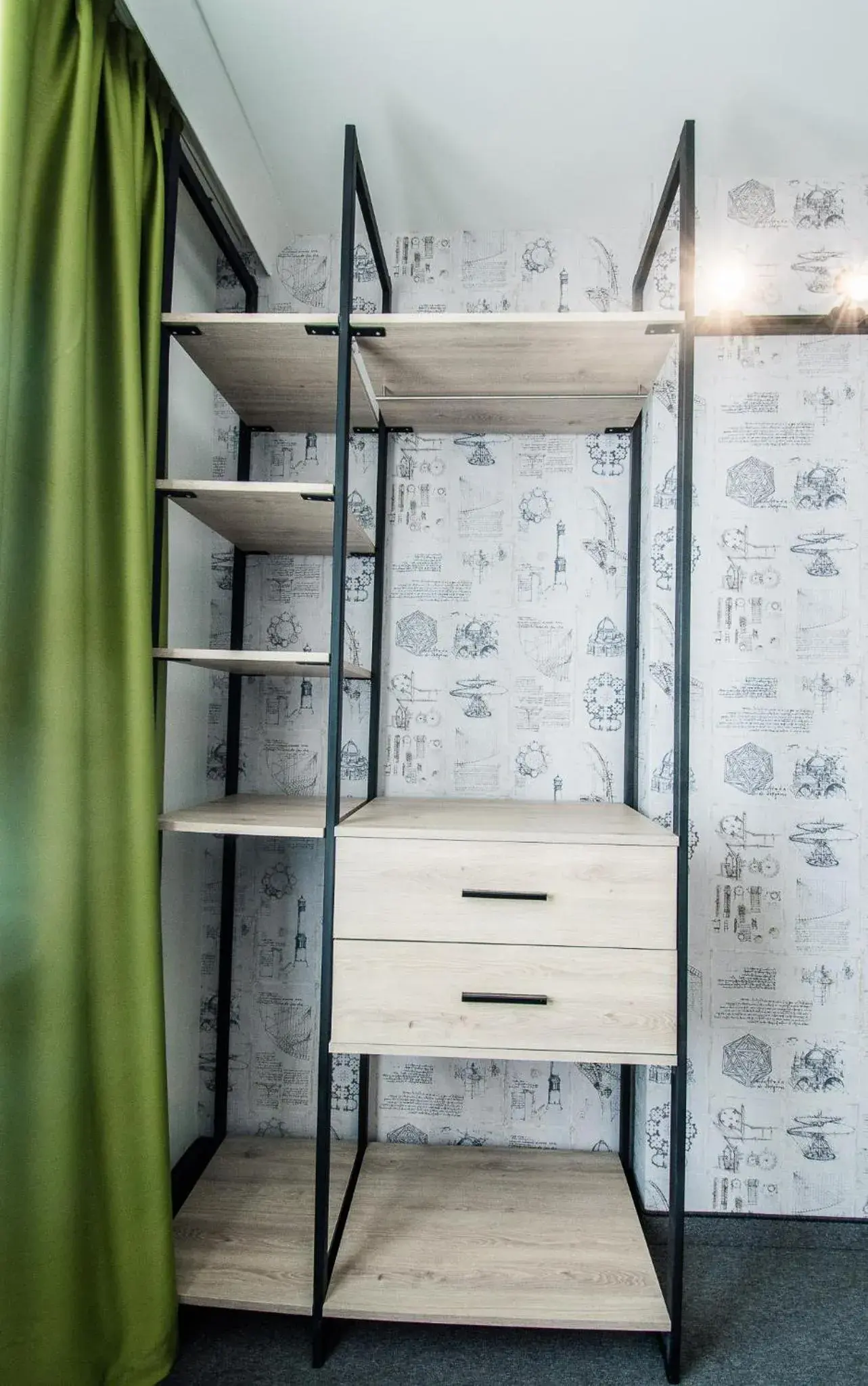 Bedroom in A&M Hotel with free parking Bedroom in A&M Hotel with free parking