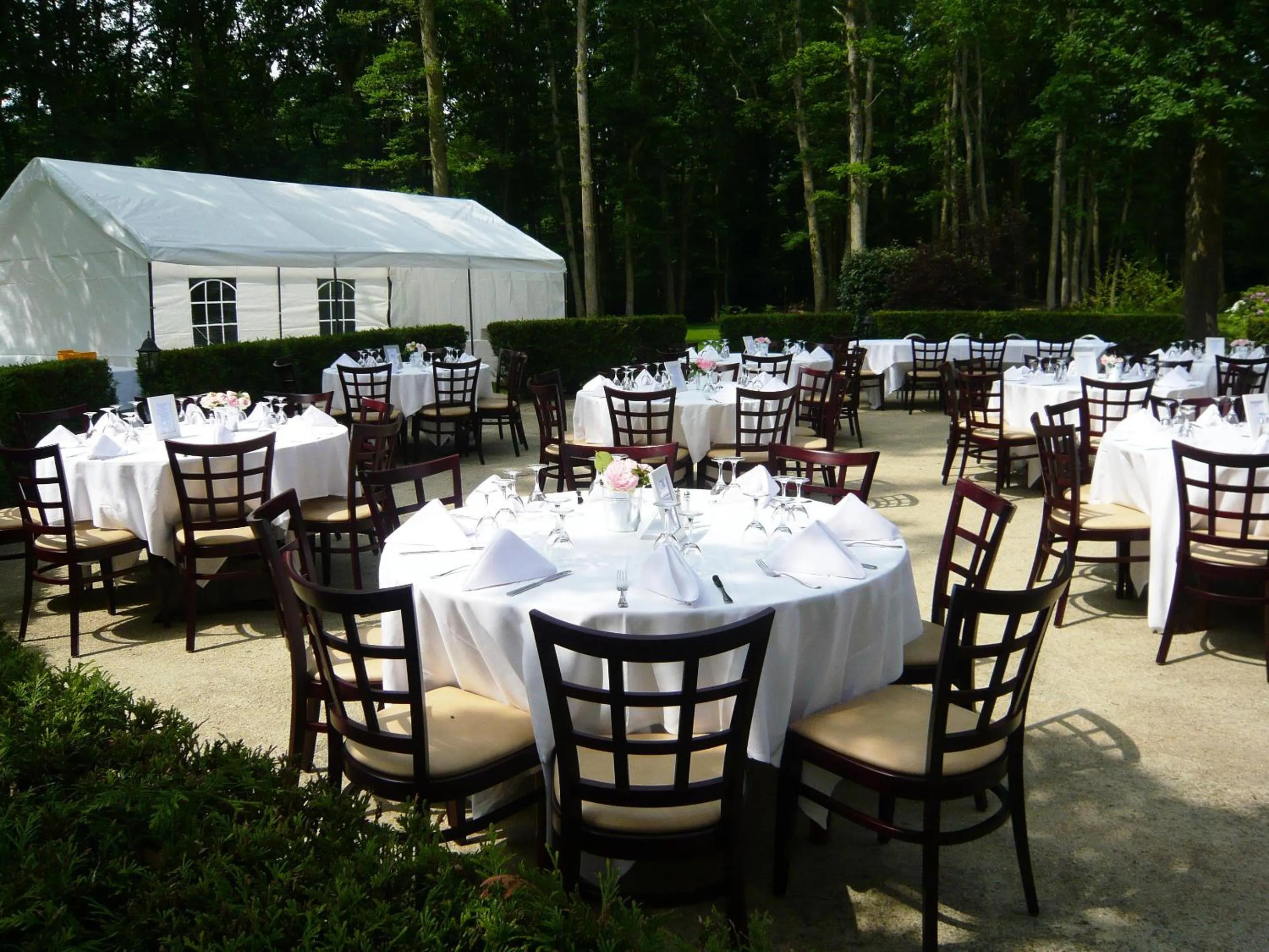 Restaurant/places to eat in Le Grand Monarque