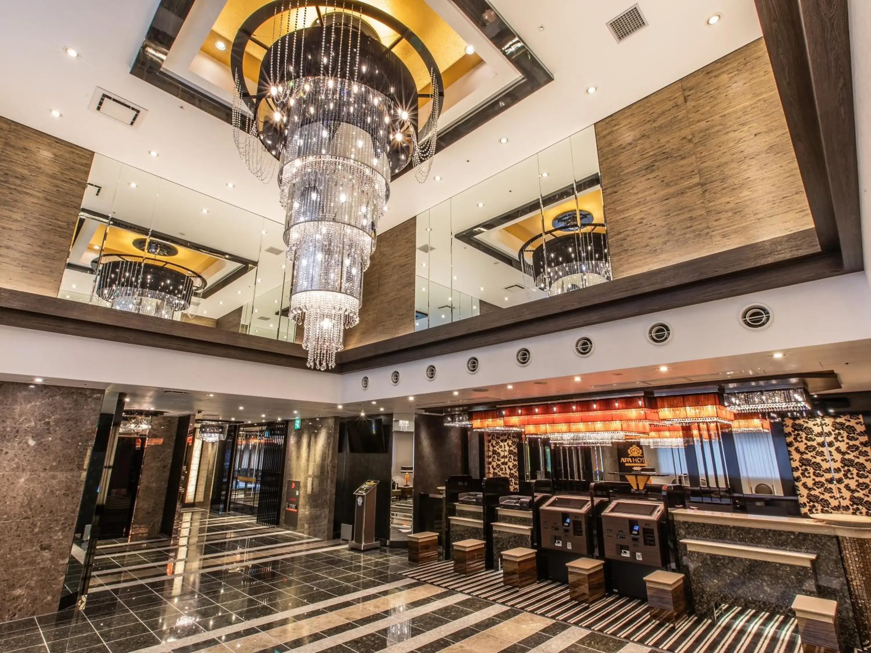 Lobby or reception in APA Hotel Kyoto Ekihigashi Lobby or reception in APA Hotel Kyoto Ekihigashi