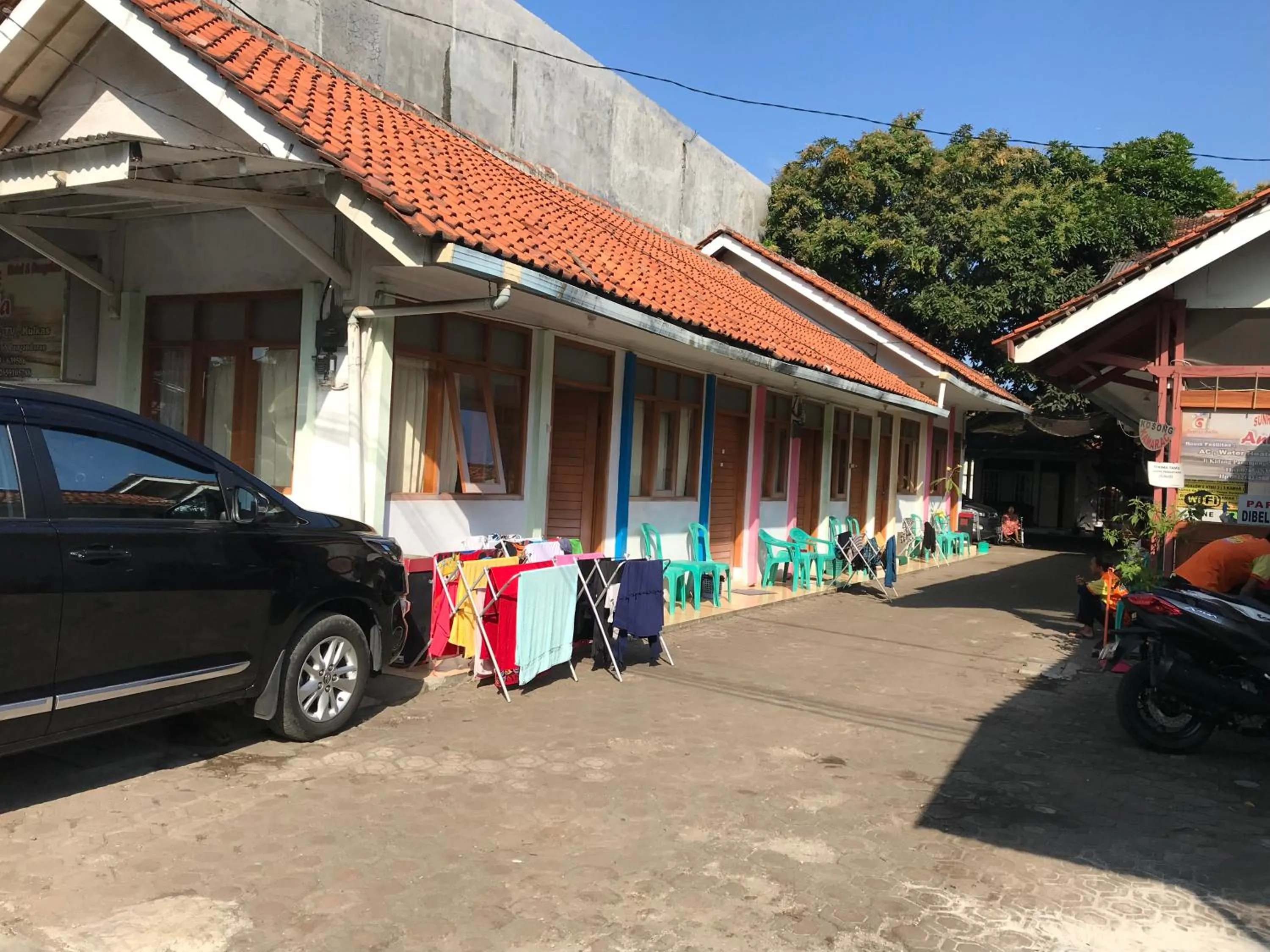 RedDoorz near Pantai Barat Pangandaran 2