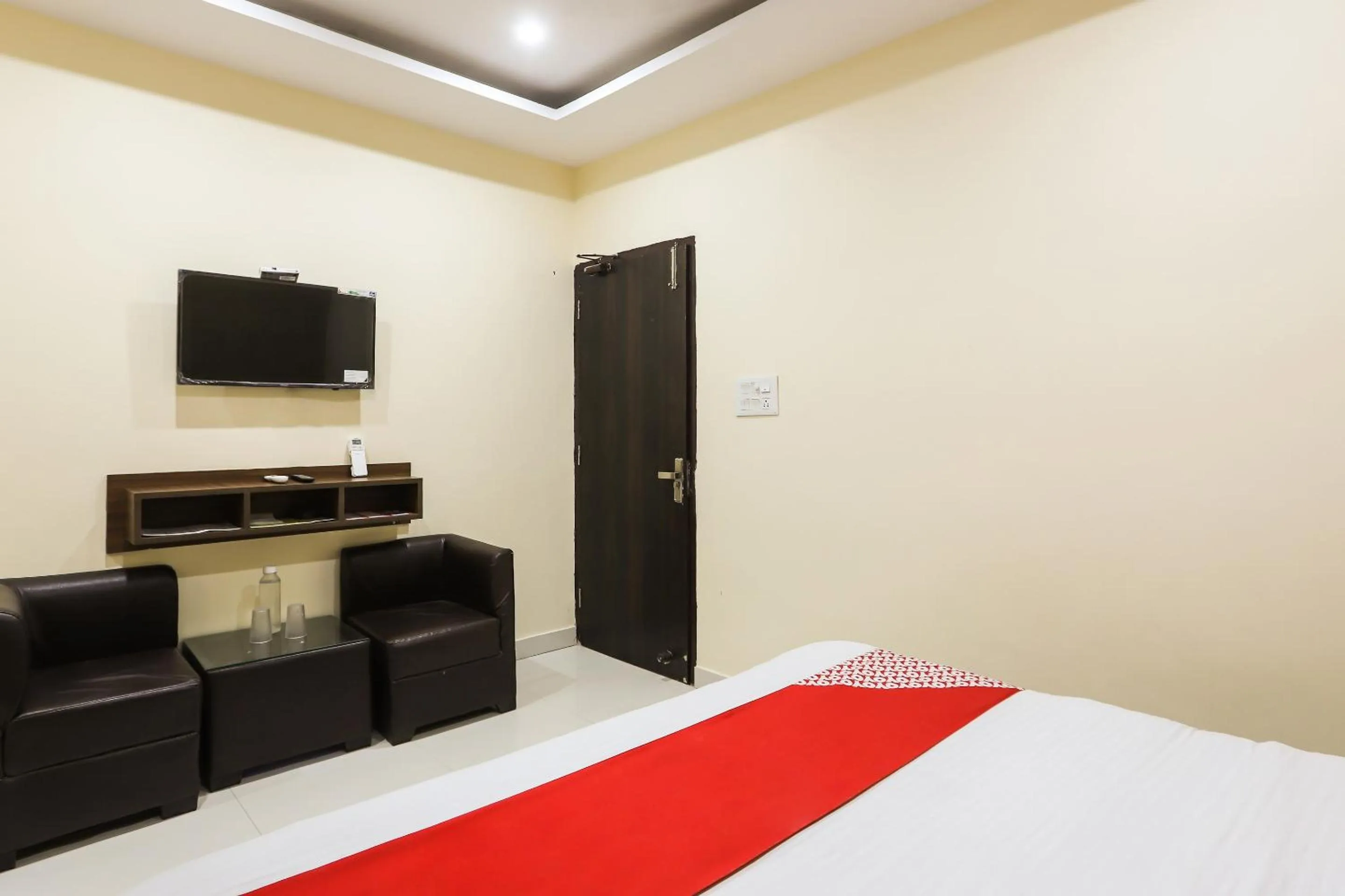 Lobby or reception, Bed in Hotel O City Residency