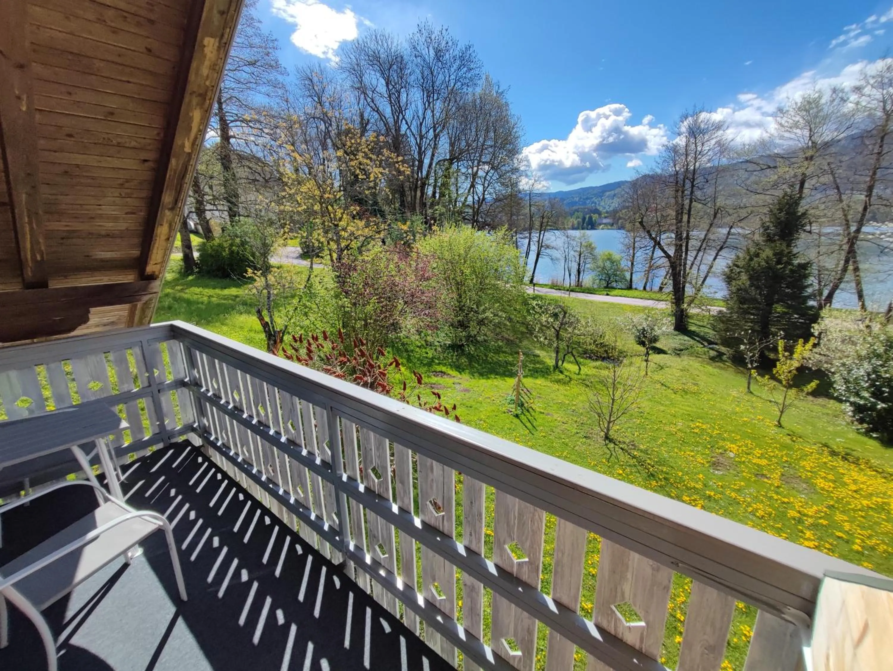 Lake House Sebanc