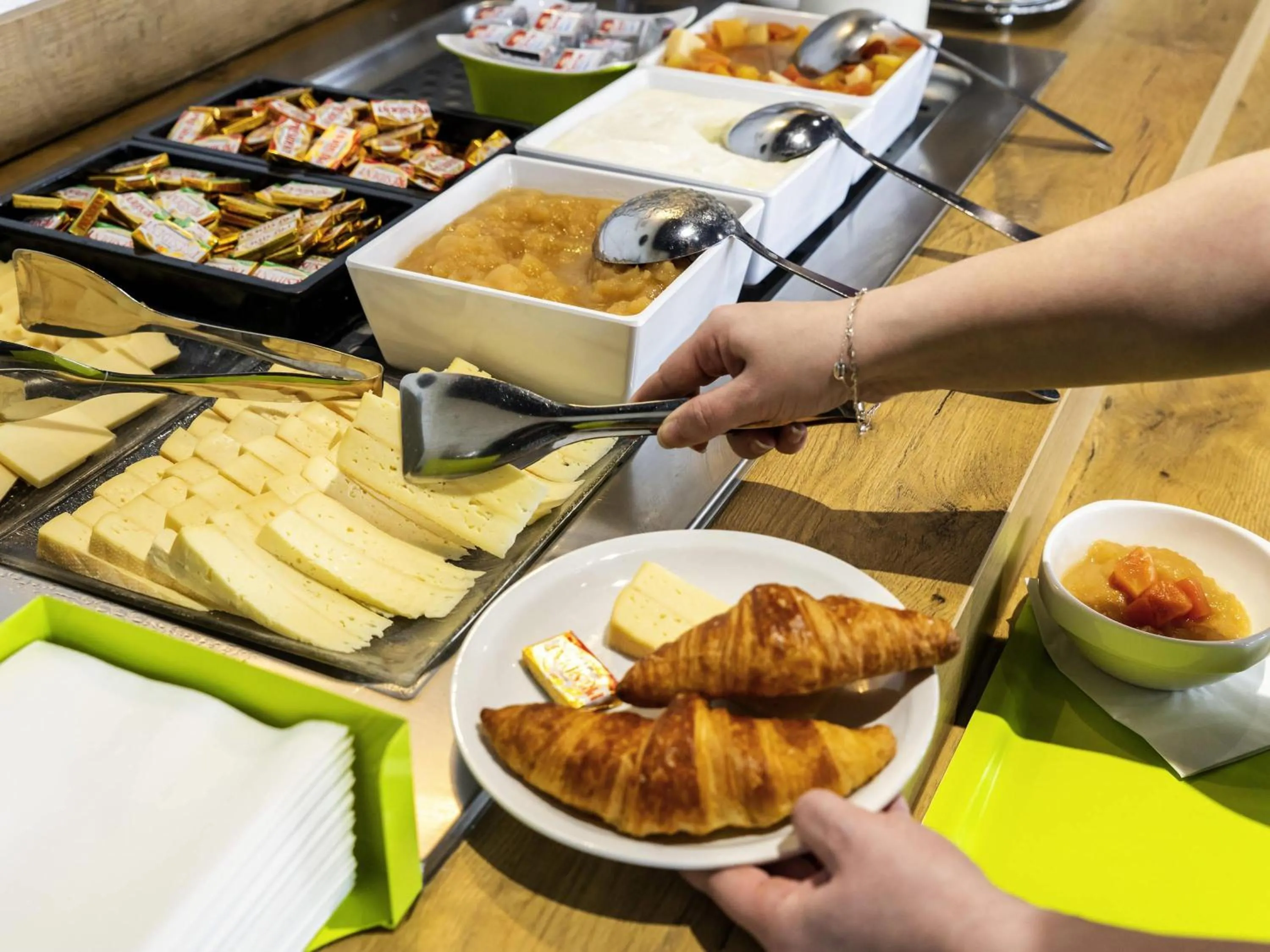 Breakfast in ibis budget Paris Porte de Bercy