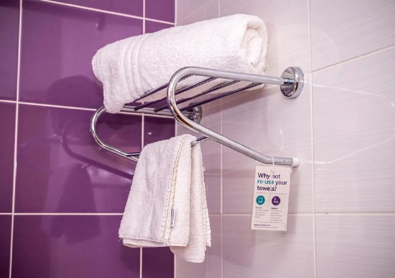 towels in Stables Inn, Aintree