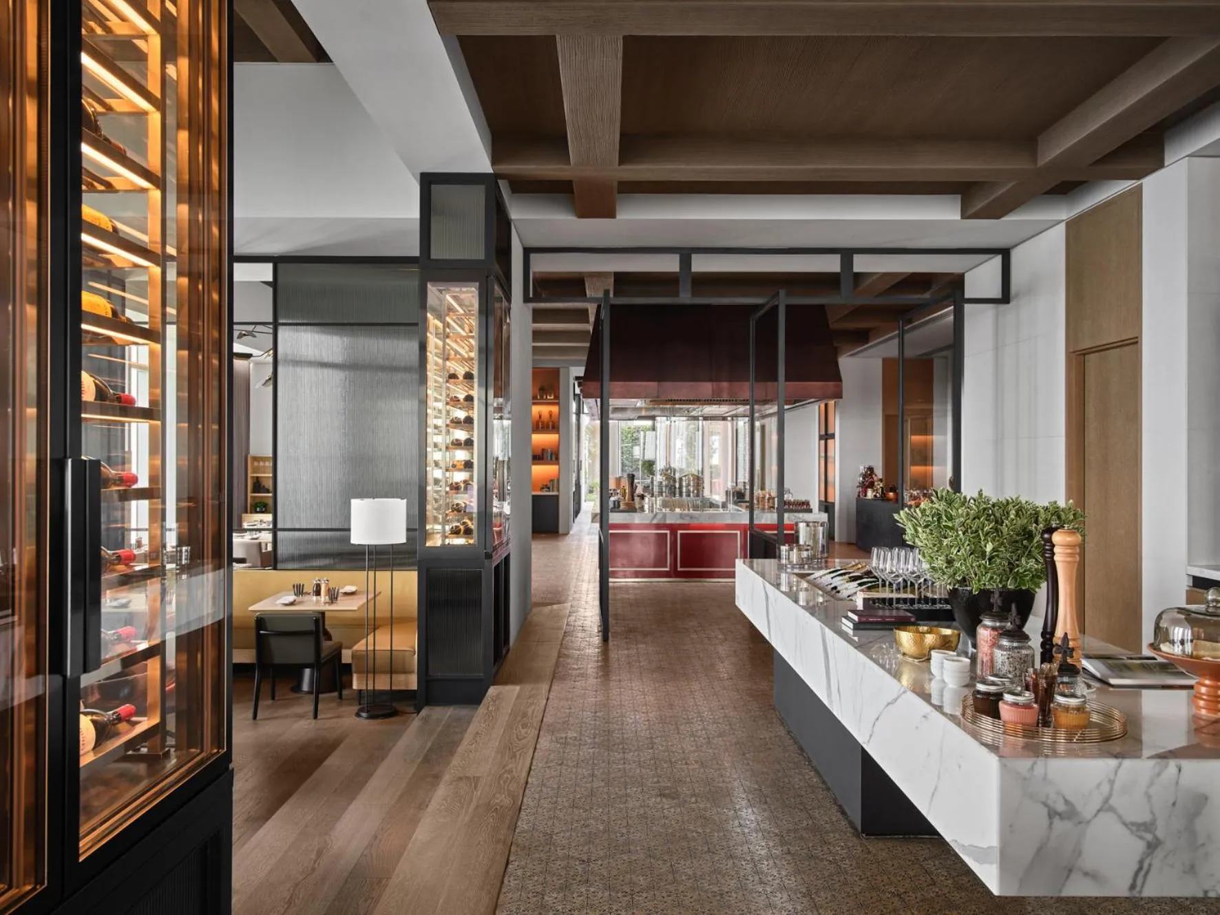 Restaurant/places to eat in Rosewood Guangzhou, enjoy free shuttle bus service between the hotel and the Canton Fair Complex during the Canton Fair