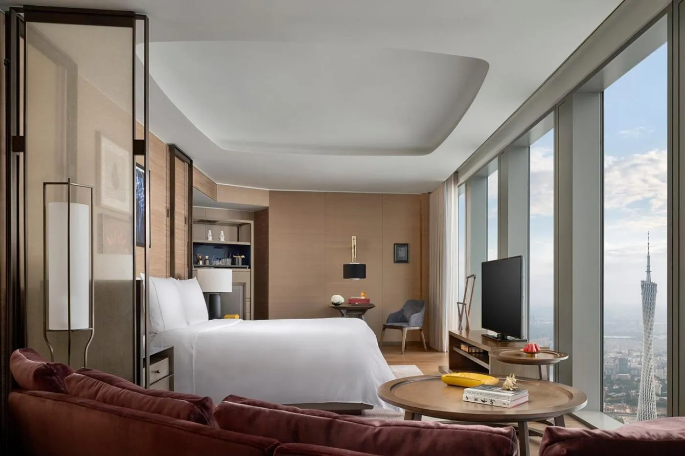Bedroom, Bed in Rosewood Guangzhou, enjoy free shuttle bus service between the hotel and the Canton Fair Complex during the Canton Fair