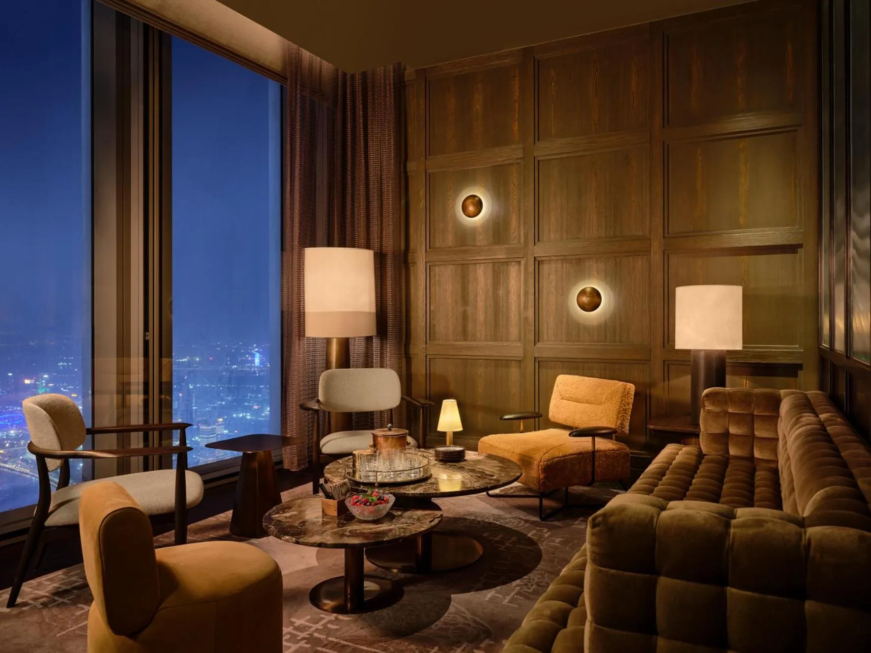 Restaurant/places to eat in Rosewood Guangzhou, enjoy free shuttle bus service between the hotel and the Canton Fair Complex during the Canton Fair