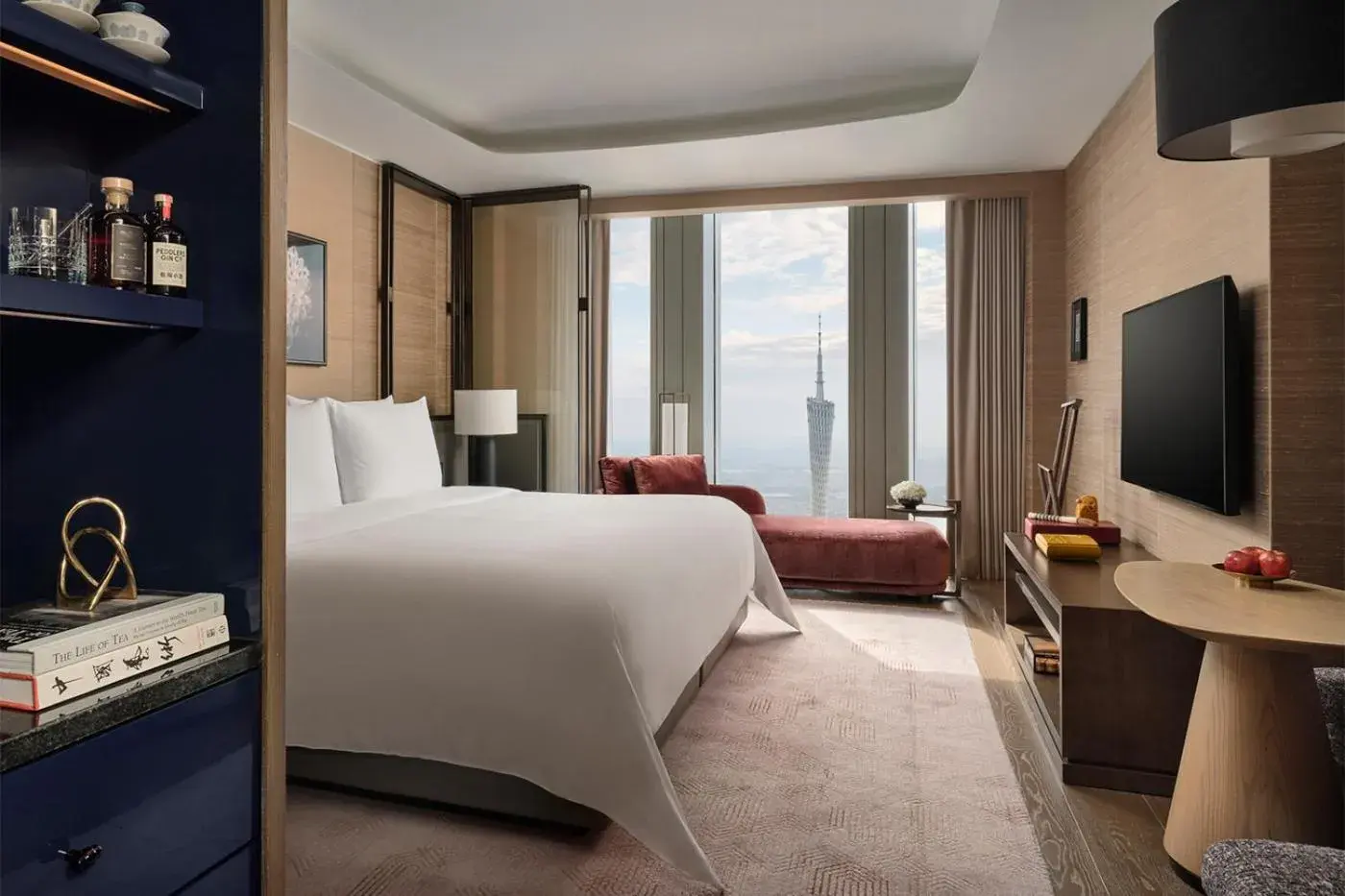 Bedroom, Bed in Rosewood Guangzhou, enjoy free shuttle bus service between the hotel and the Canton Fair Complex during the Canton Fair Bedroom, Bed in Rosewood Guangzhou, enjoy free shuttle bus service between the hotel and the Canton Fair Complex during the Canton Fair