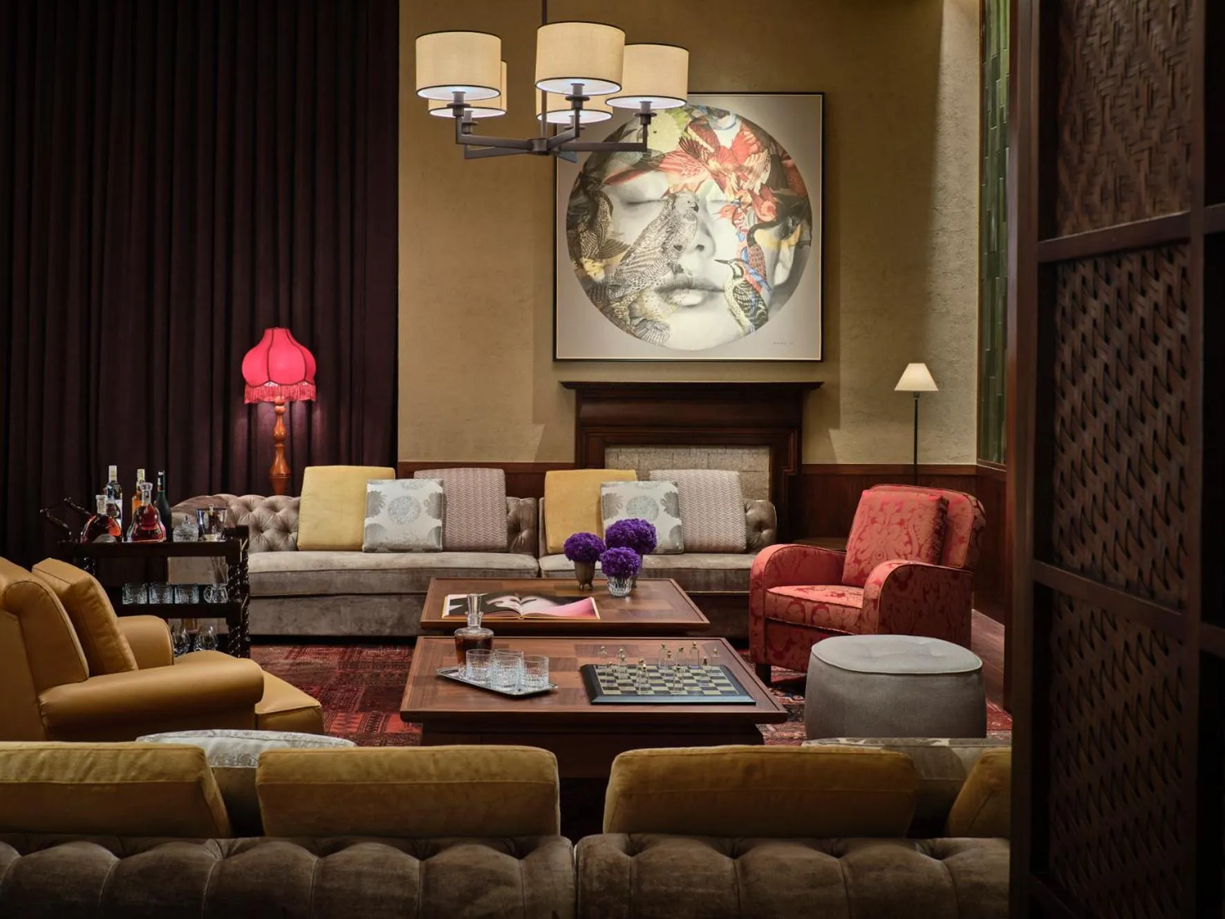 Restaurant/places to eat in Rosewood Guangzhou, enjoy free shuttle bus service between the hotel and the Canton Fair Complex during the Canton Fair