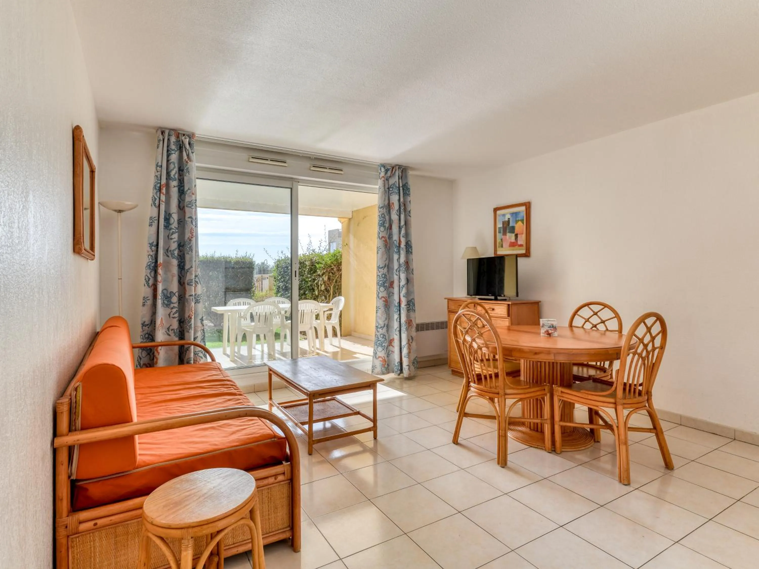 Living room in Vacancéole - Résidence Alizéa Beach