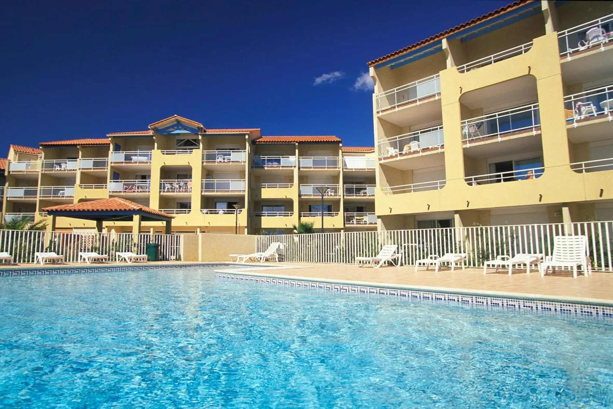 Swimming pool in Vacancéole - Résidence Alizéa Beach Swimming pool in Vacancéole - Résidence Alizéa Beach