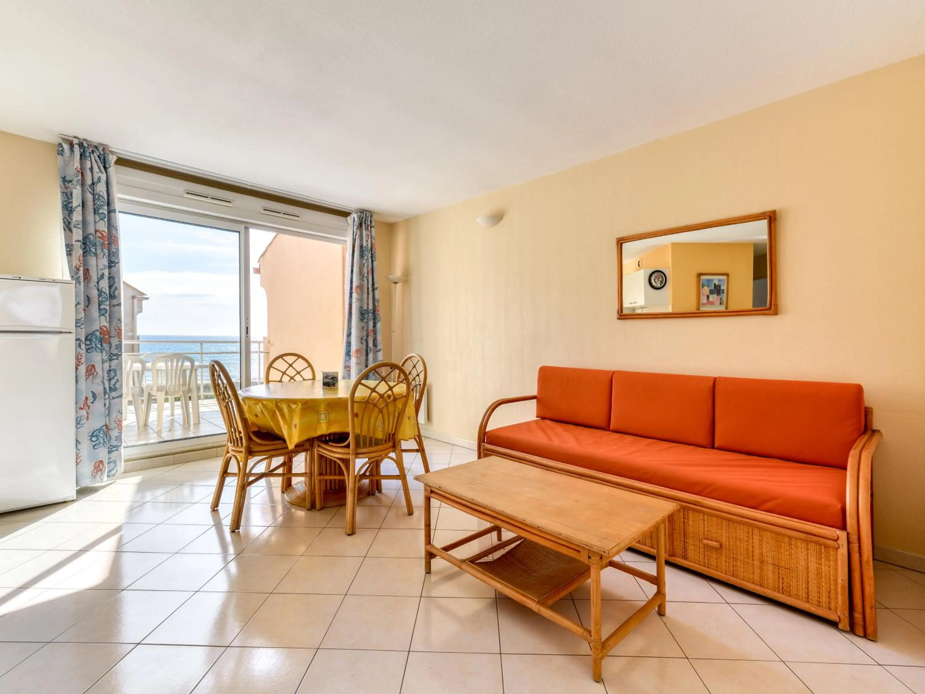 Living room in Vacancéole - Résidence Alizéa Beach