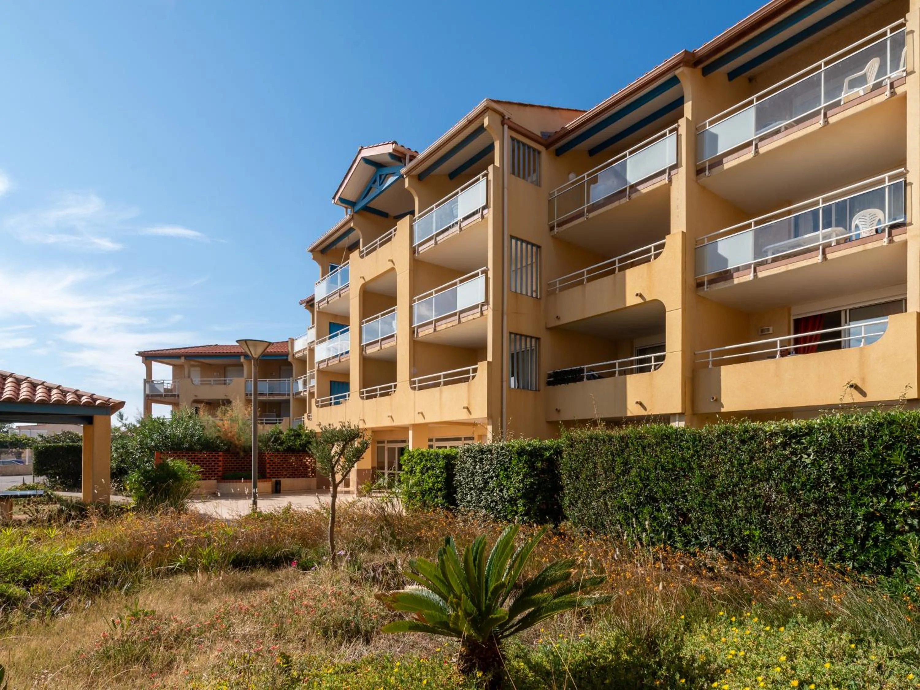 Facade/entrance in Vacancéole - Résidence Alizéa Beach