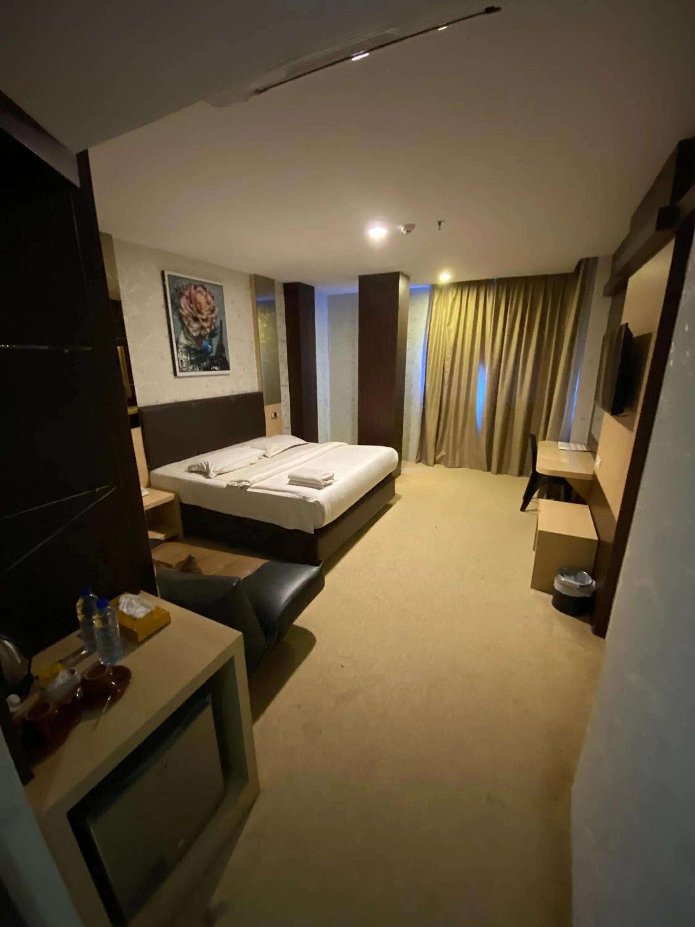 Bedroom, Bed in Lucky Star Hotel Near Harbour Bay Batam