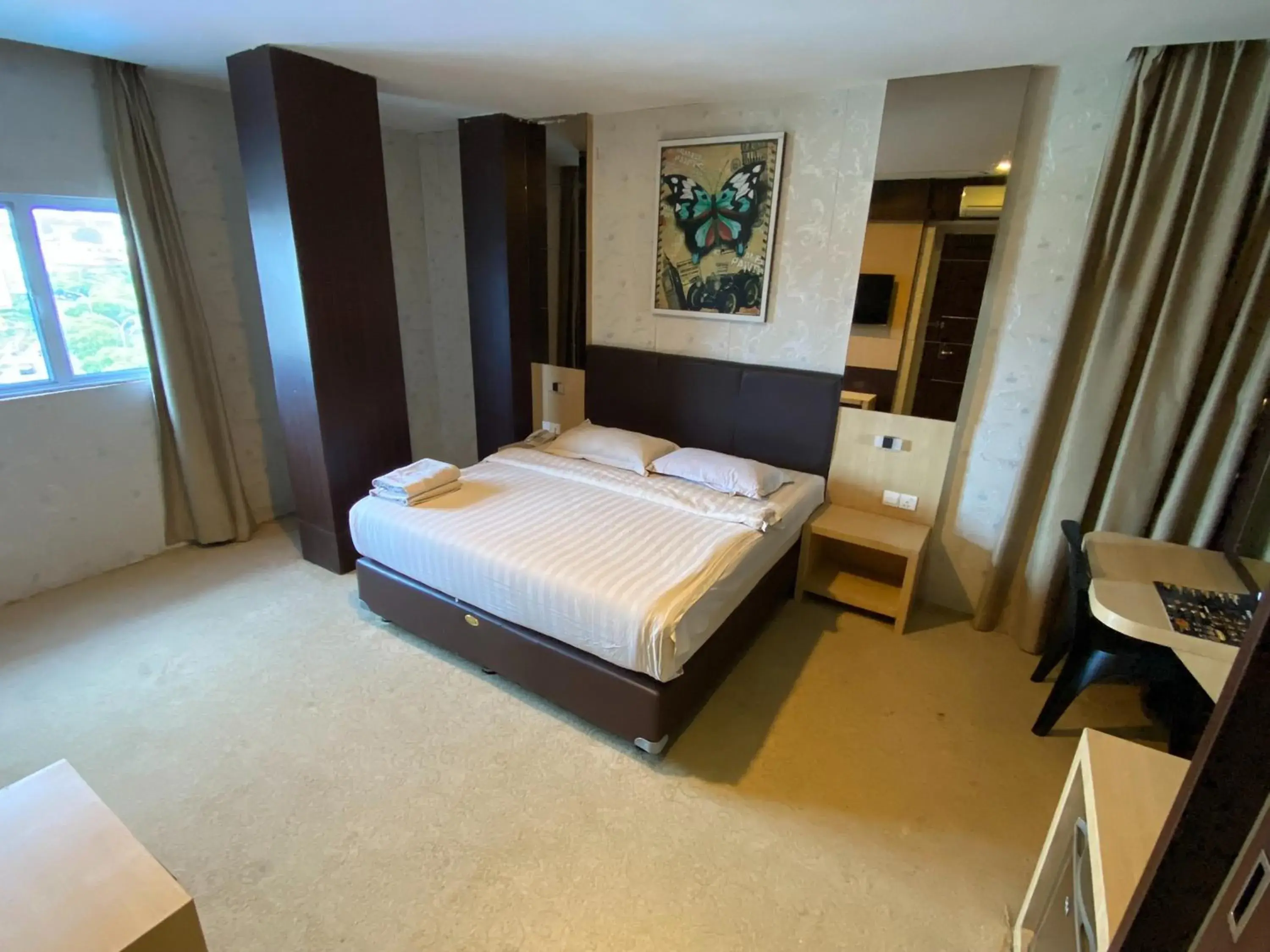 Suite in Lucky Star Hotel Near Harbour Bay Batam Suite in Lucky Star Hotel Near Harbour Bay Batam