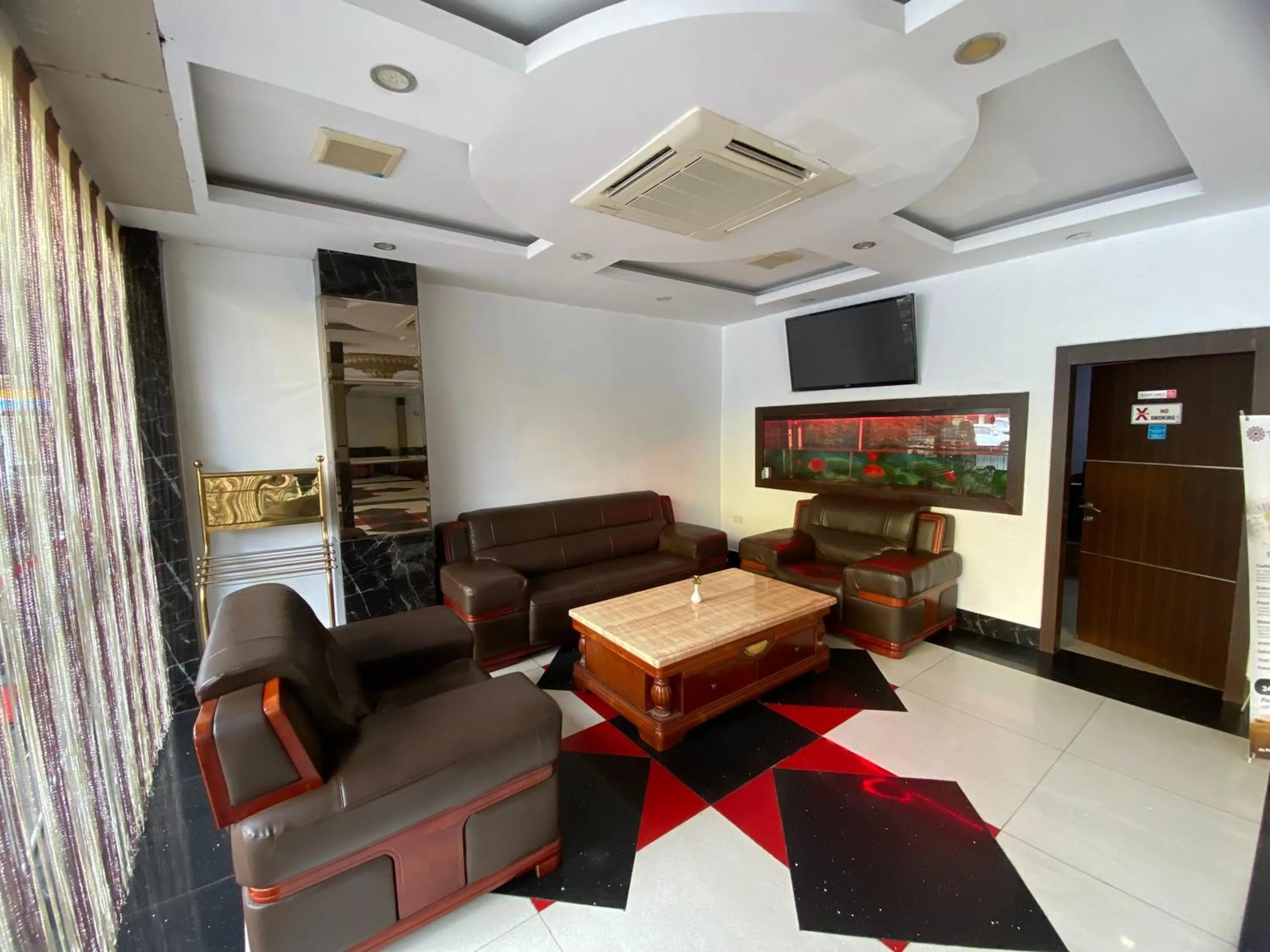 Lobby or reception in Lucky Star Hotel Near Harbour Bay Batam