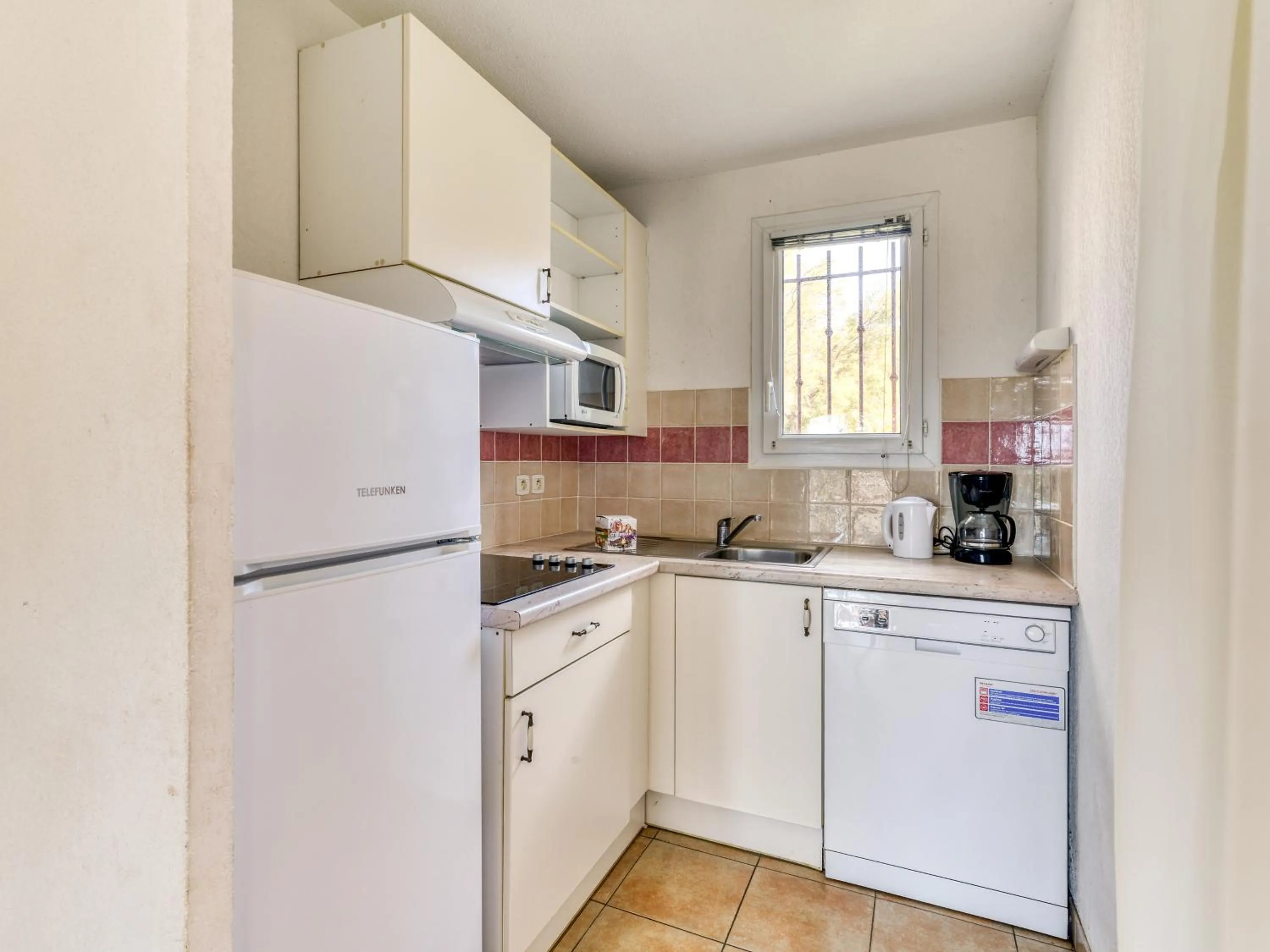 kitchen in Vacancéole - Port Minervois, Les Hauts du Lac