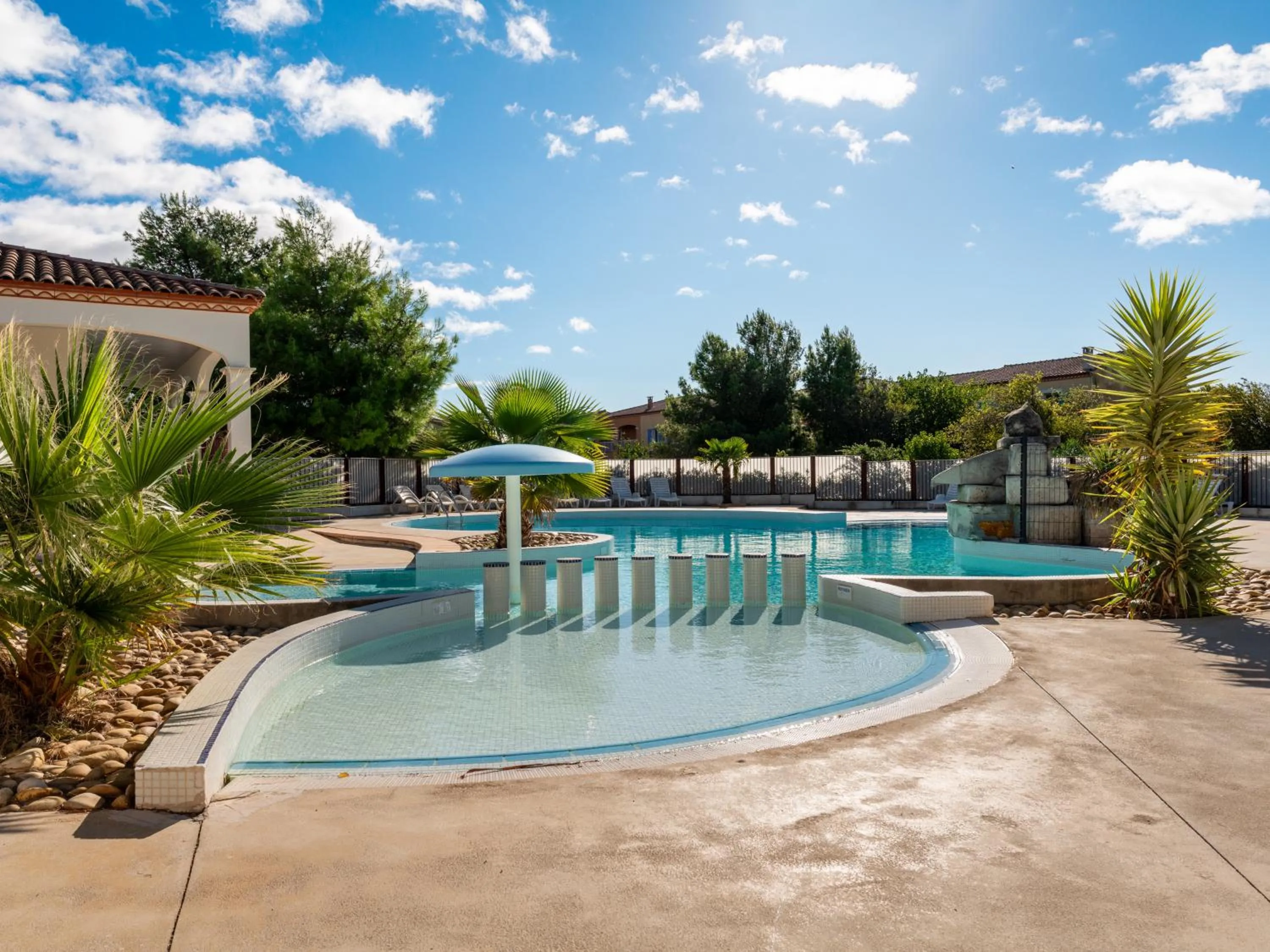 Swimming pool in Vacancéole - Port Minervois, Les Hauts du Lac