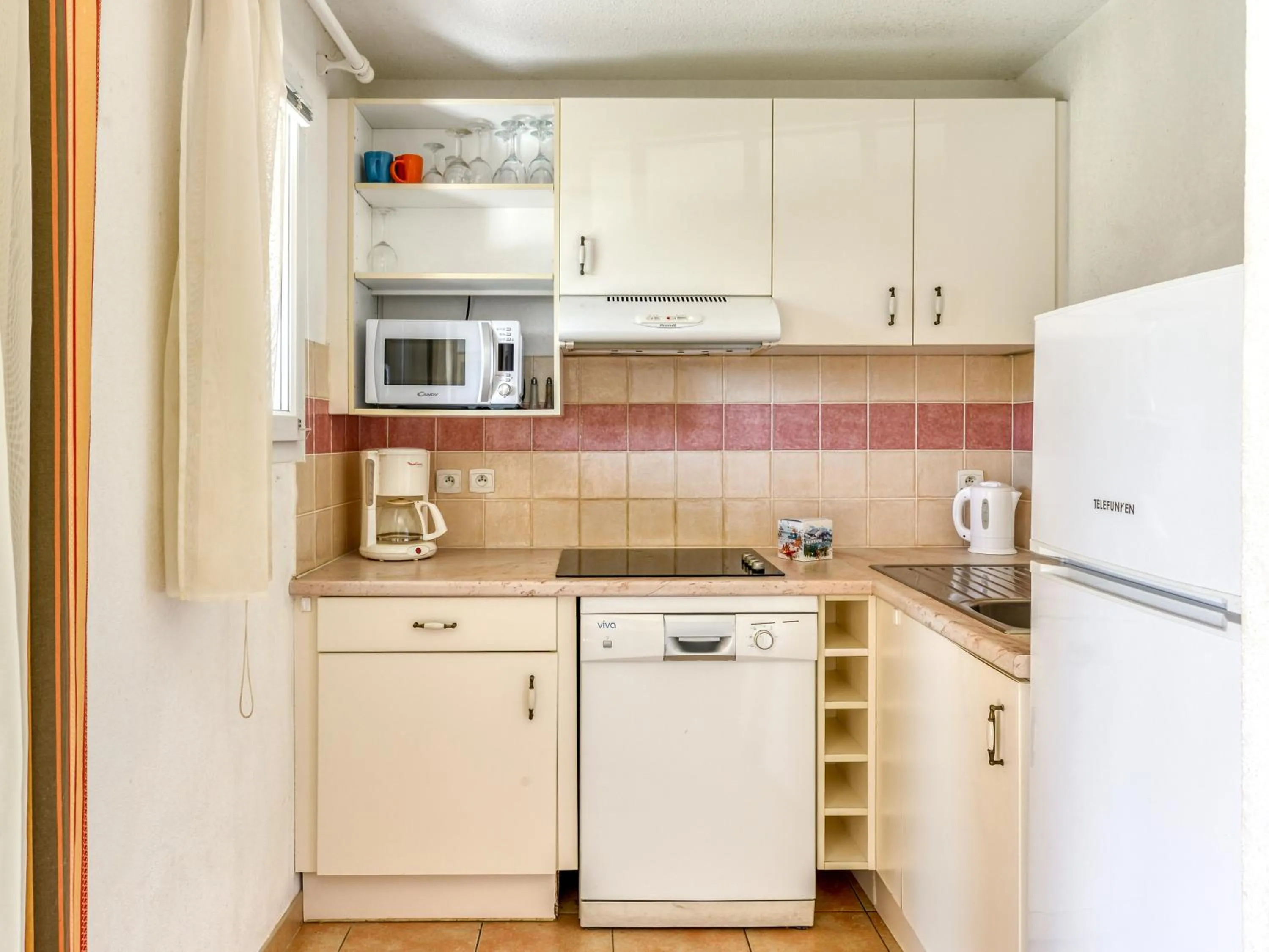kitchen in Vacancéole - Port Minervois, Les Hauts du Lac