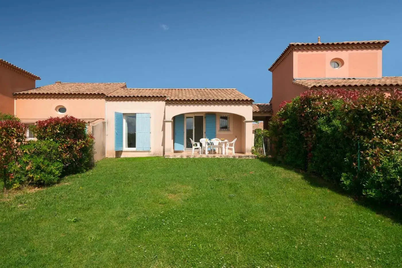 Garden in Vacancéole - Port Minervois, Les Hauts du Lac Garden in Vacancéole - Port Minervois, Les Hauts du Lac