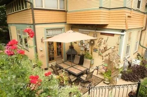 Patio in The Queen, A Victorian Bed & Breakfast