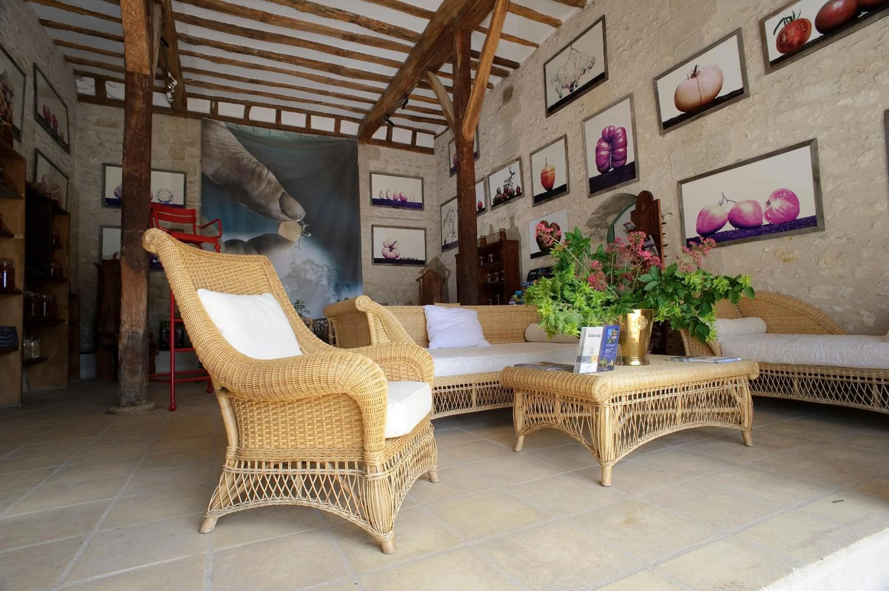 Lobby or reception in Château De La Bourdaisière