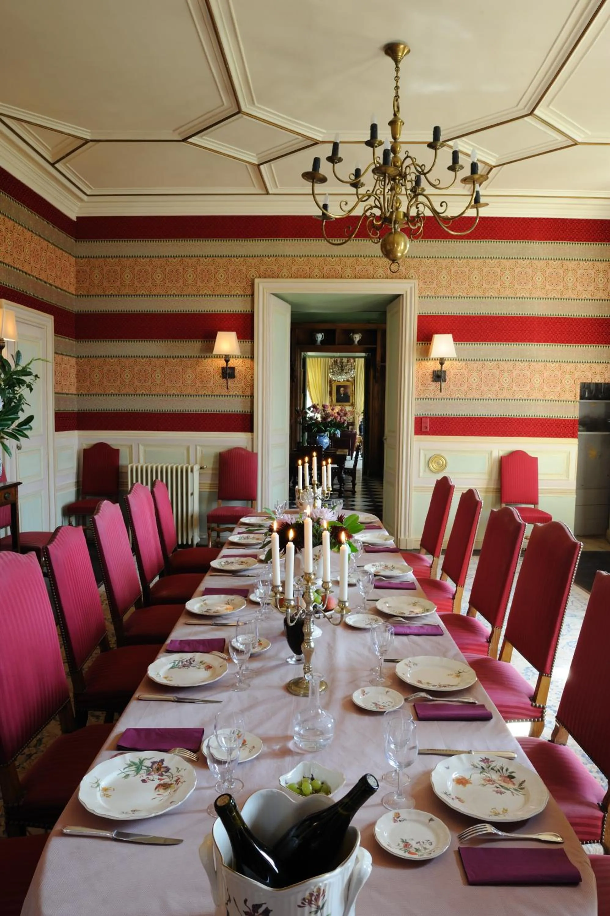 Restaurant/places to eat in Château De La Bourdaisière