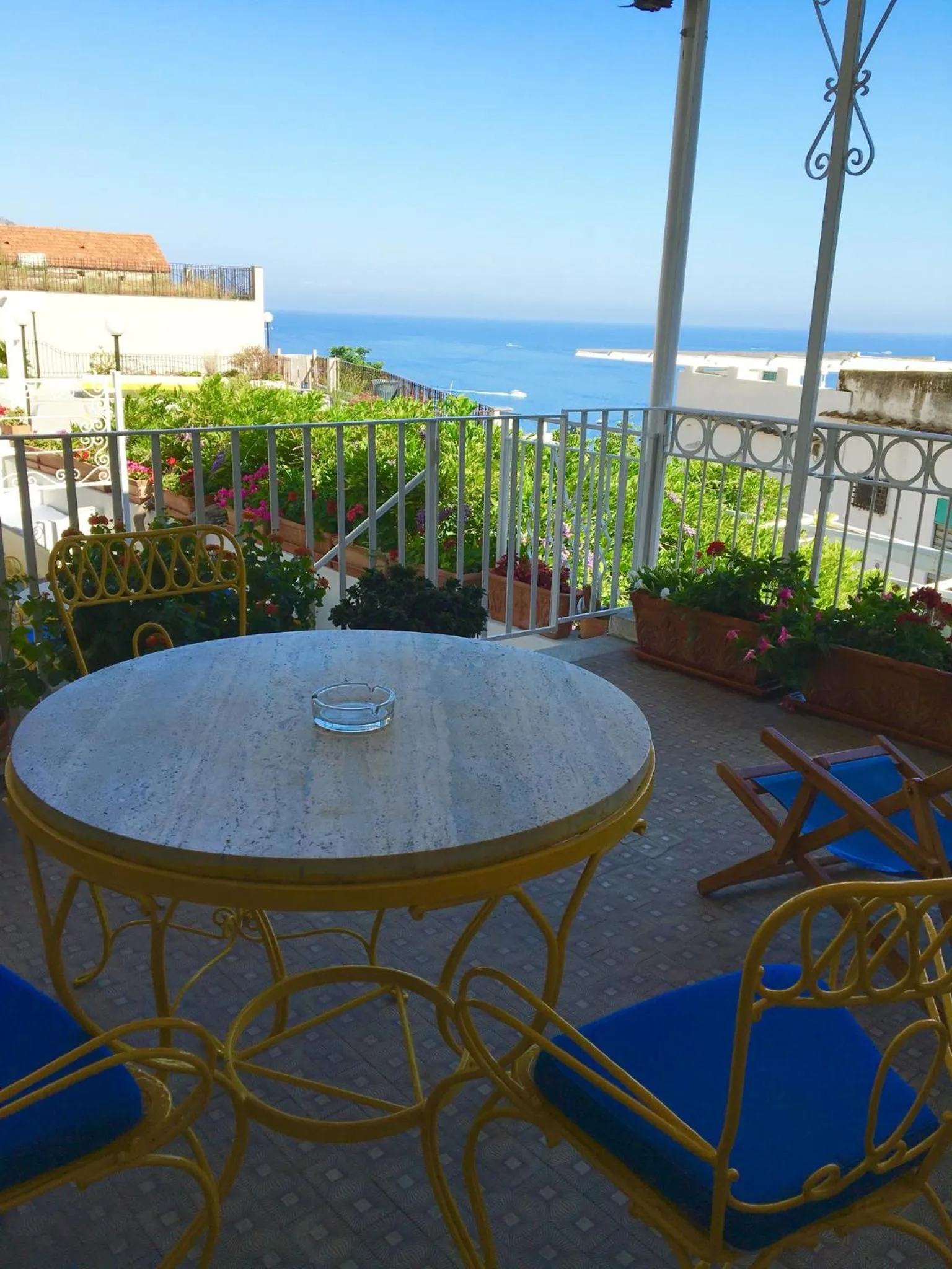 Patio in Hotel Villa Delle Palme in Positano
