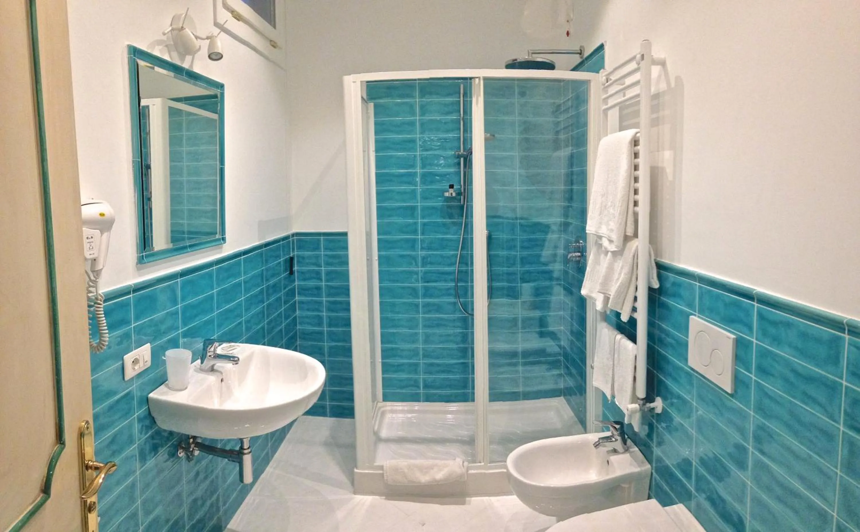 Bathroom in Hotel Villa Delle Palme in Positano