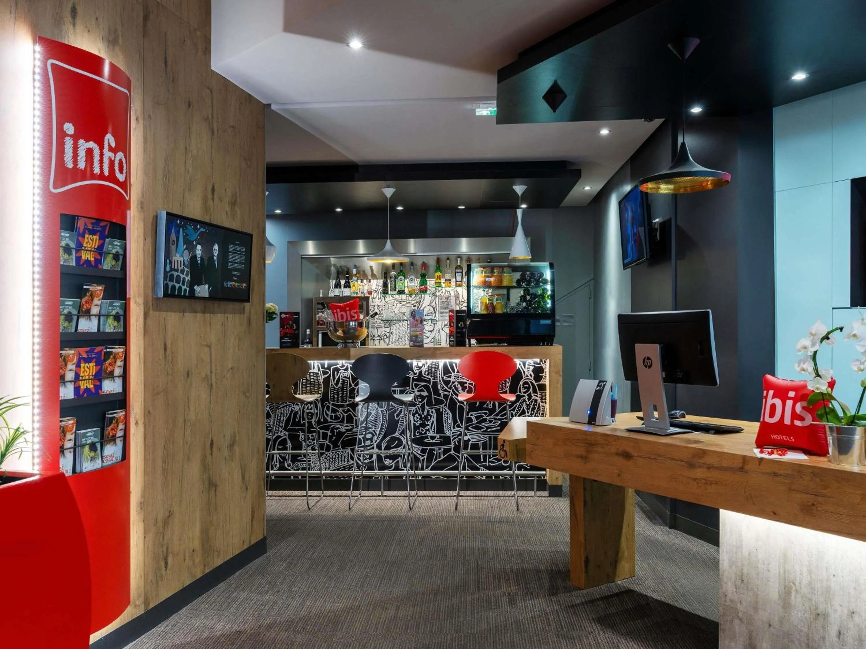 Lounge or bar in ibis Nancy Centre Gare et Congres