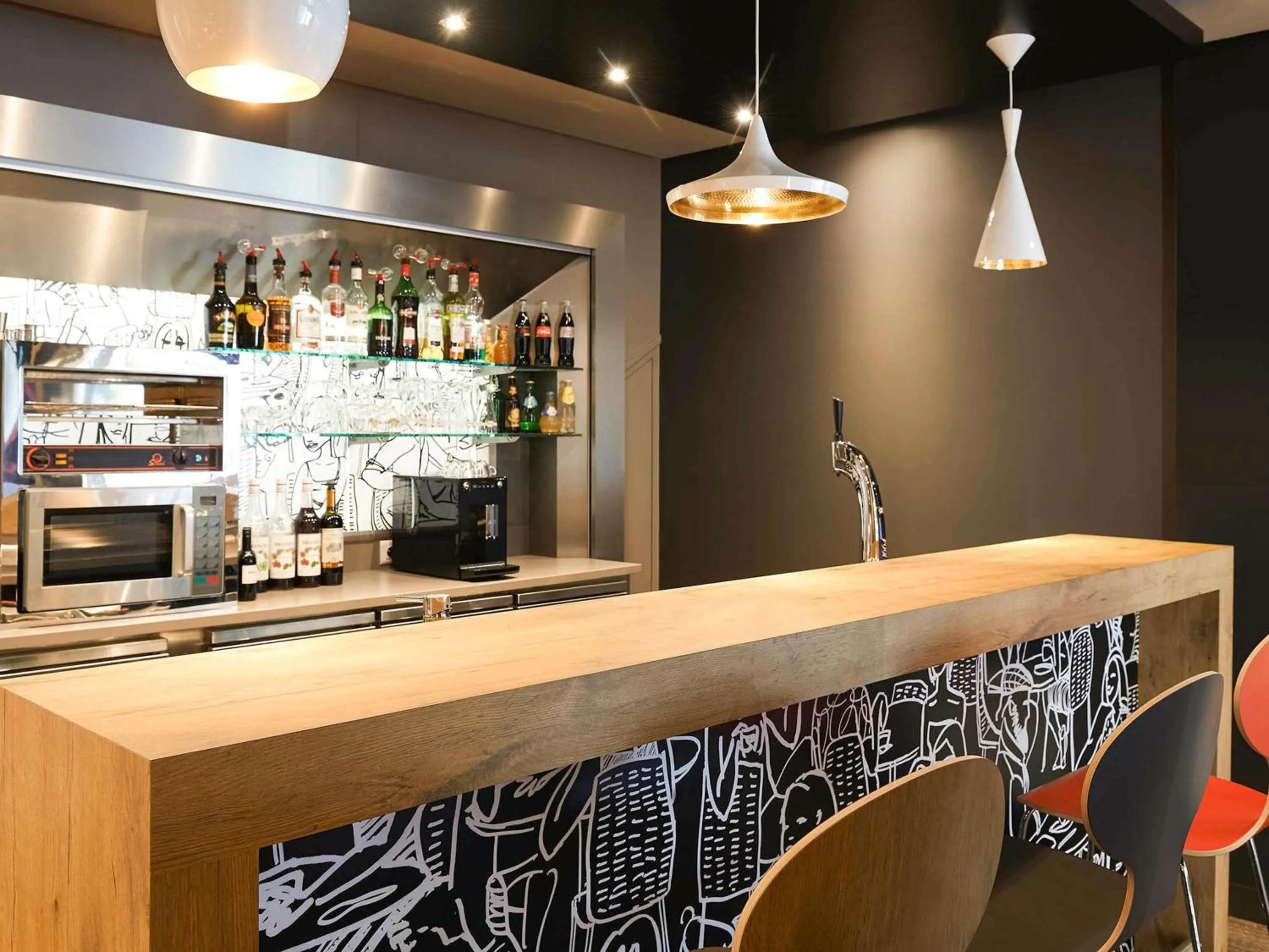 Lounge or bar in ibis Nancy Centre Gare et Congres