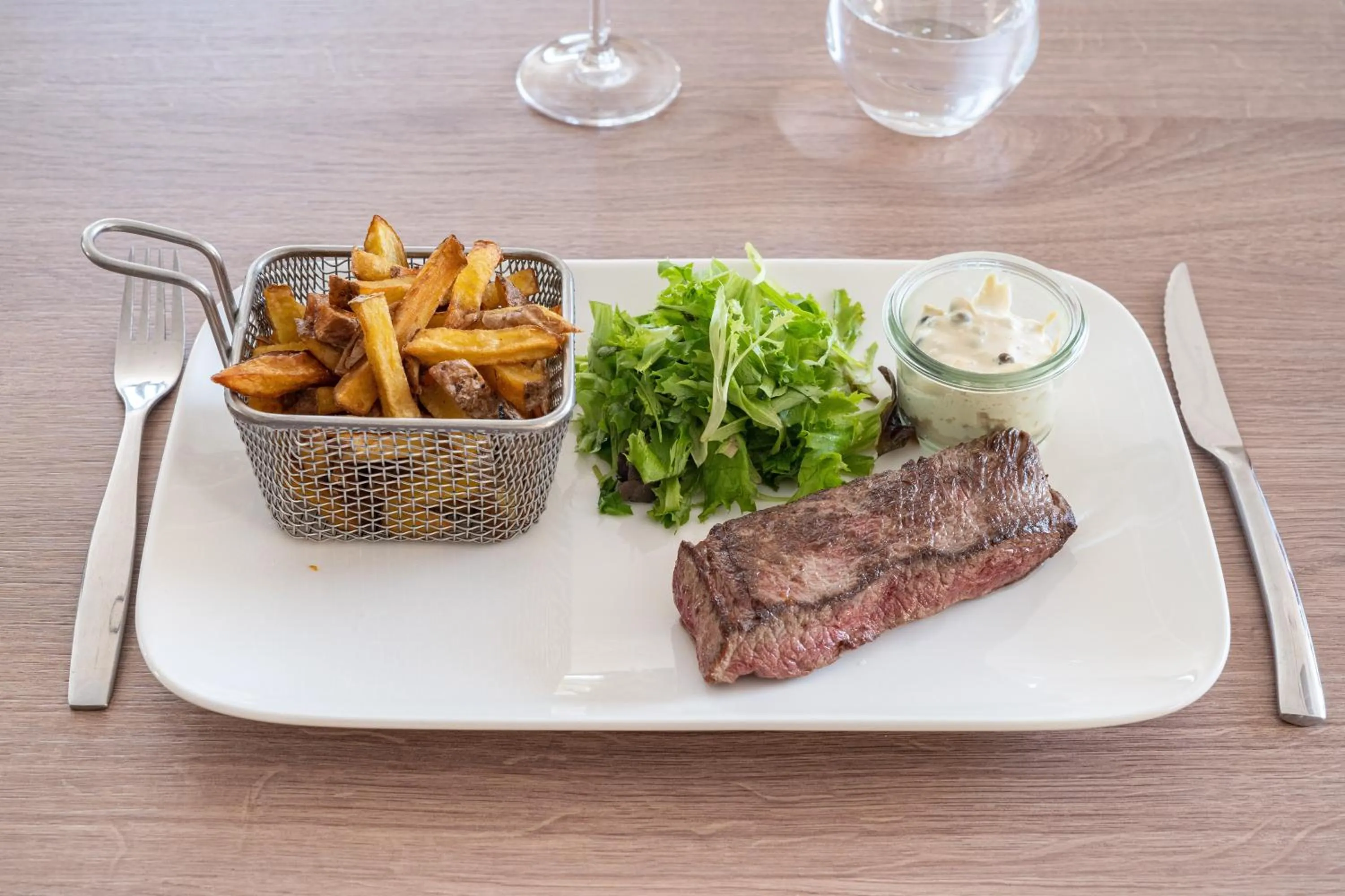 Food in Brit Hotel Angers Parc Expo - L'Acropole