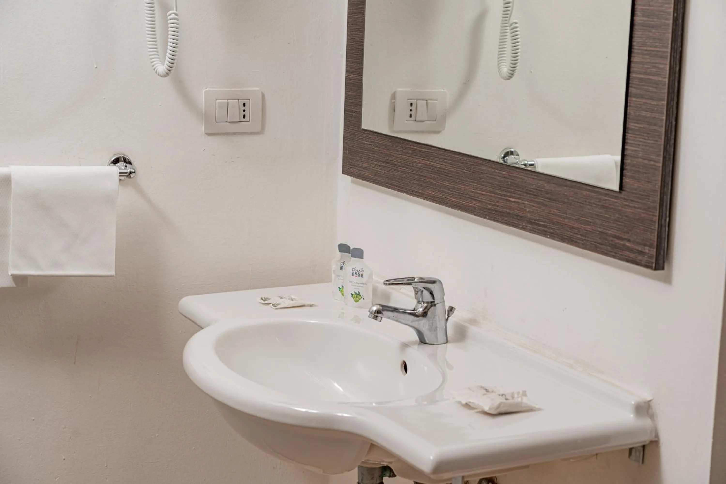 Bathroom in Club Esse Sunbeach