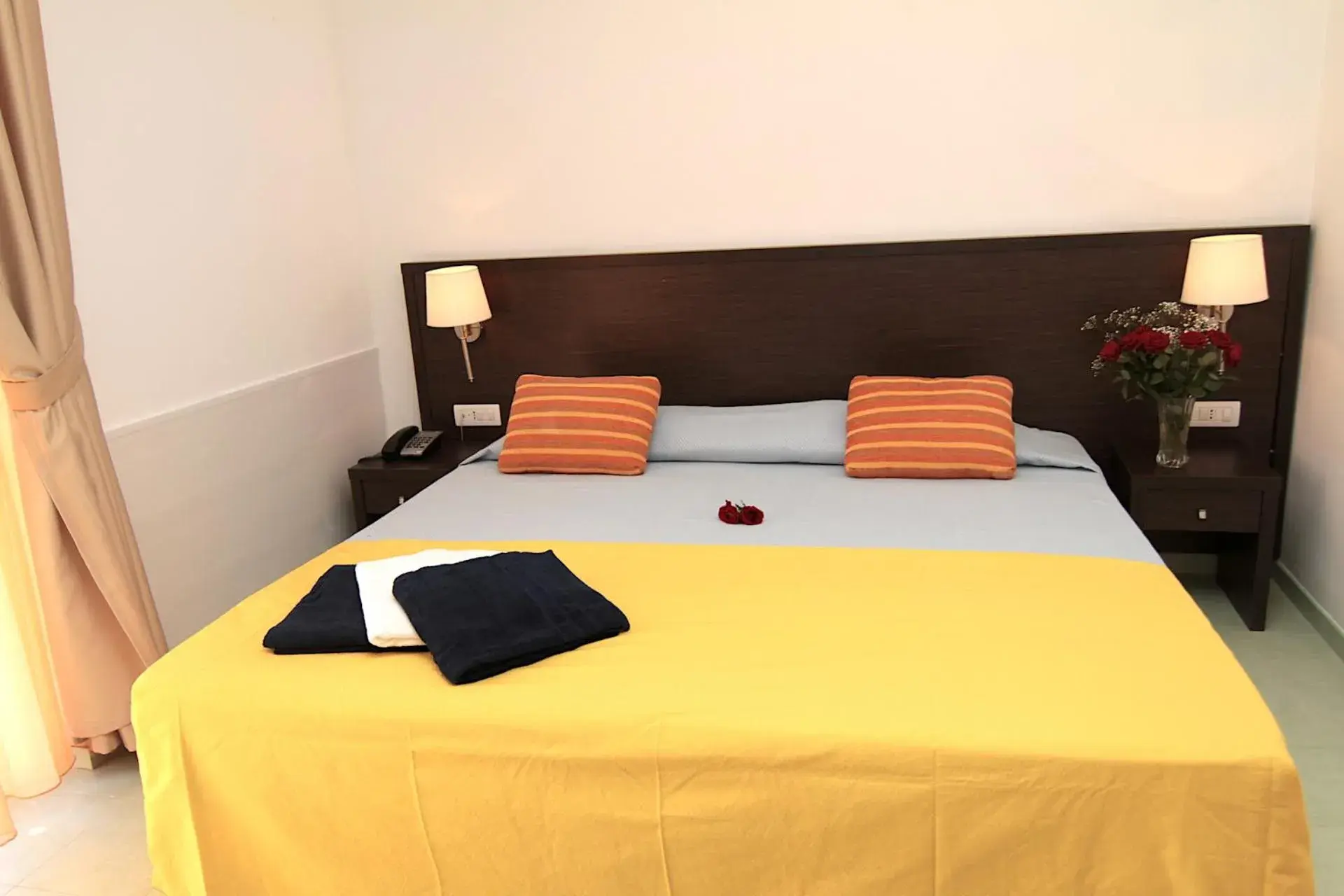 Bedroom, Bed in Club Esse Sunbeach Bedroom, Bed in Club Esse Sunbeach